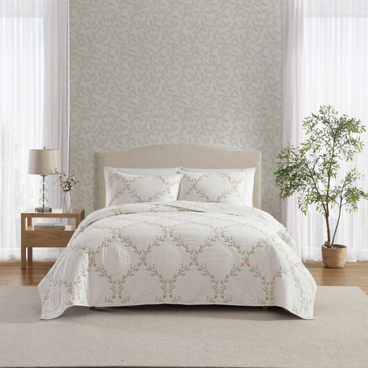 Floral Embroidery Cotton Quilt Set