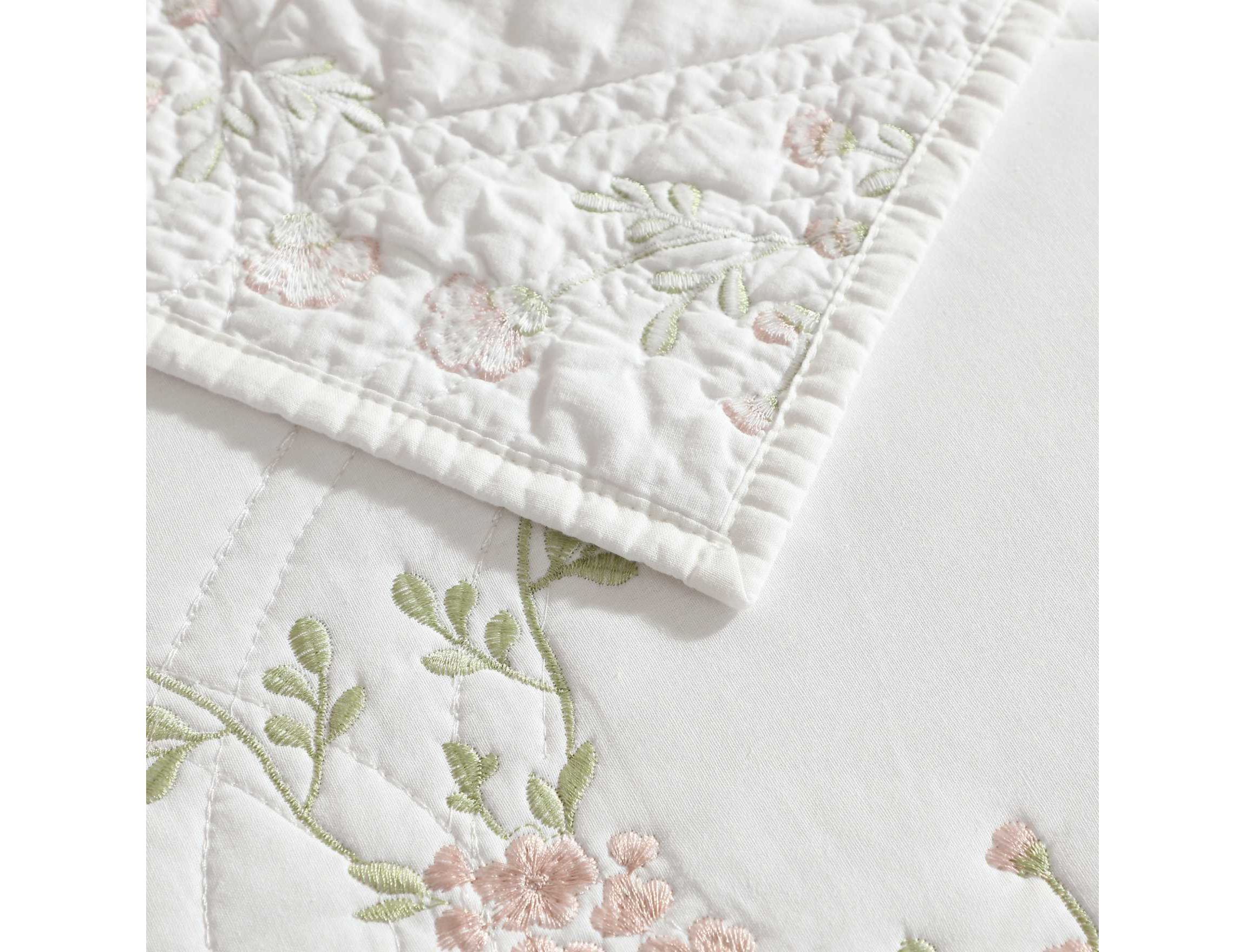 Floral Embroidery Cotton Quilt Set