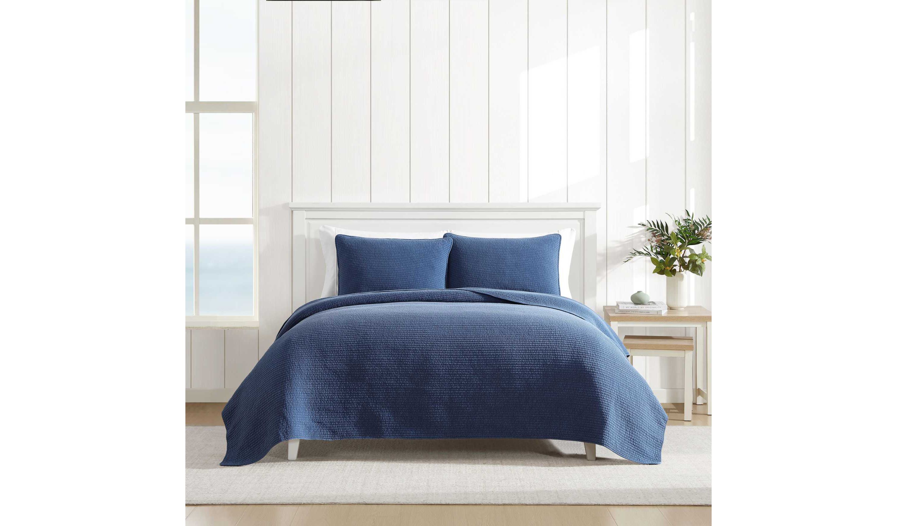 Seashore Stitch Cotton Quilt Set