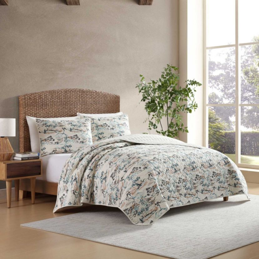 Alani Island Conversation Cotton Quilt Set