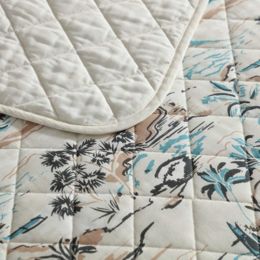 Alani Island Conversation Cotton Quilt Set