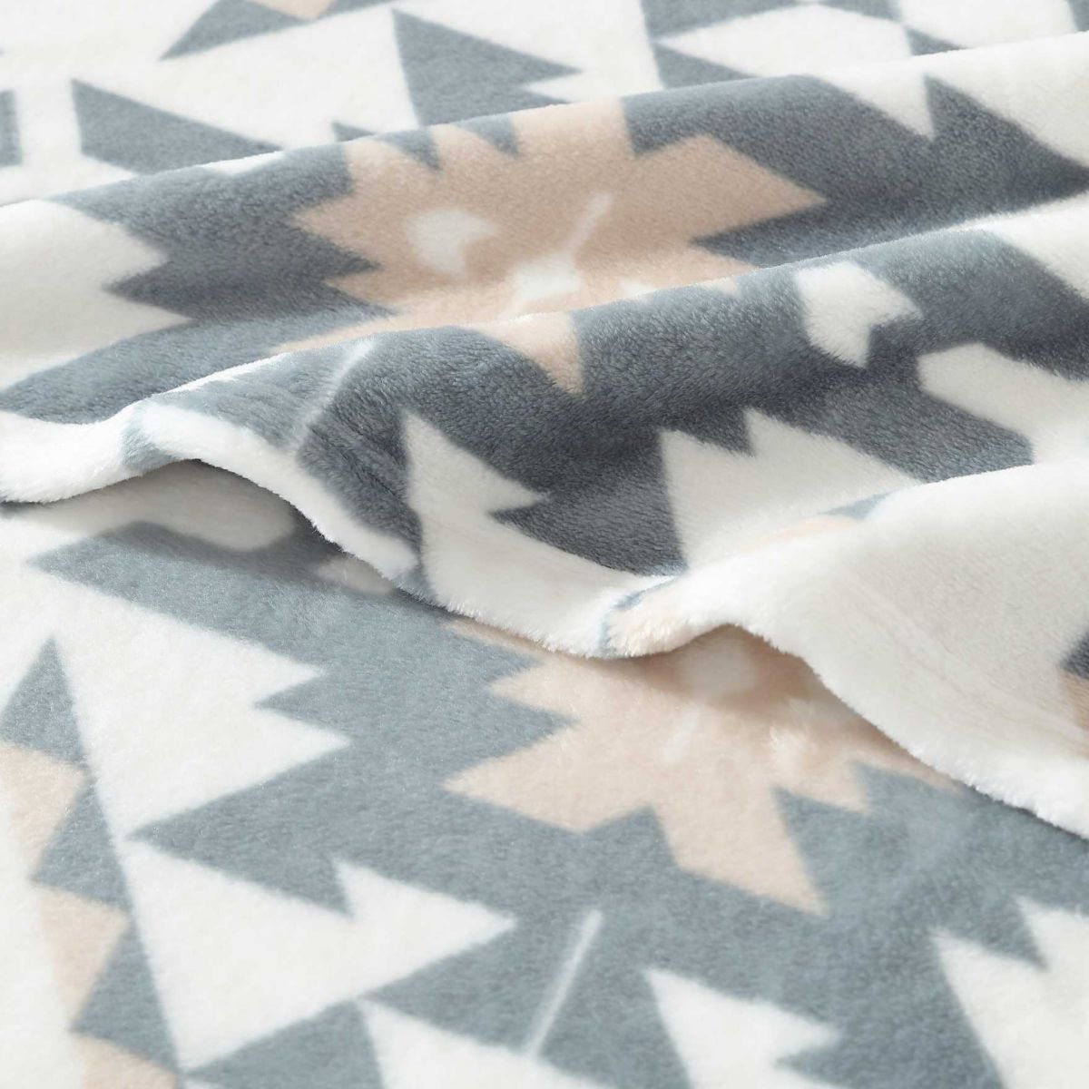 Dakota Microfiber Throw Blanket