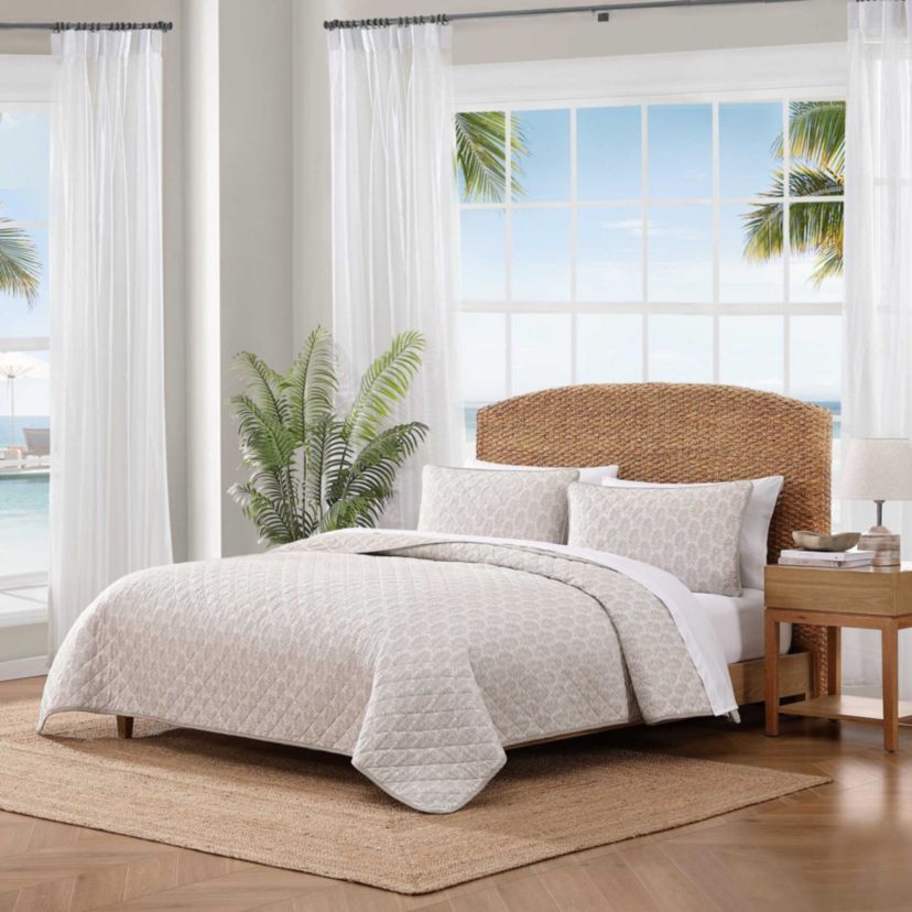 Bahama Fronds Cotton Quilt Set
