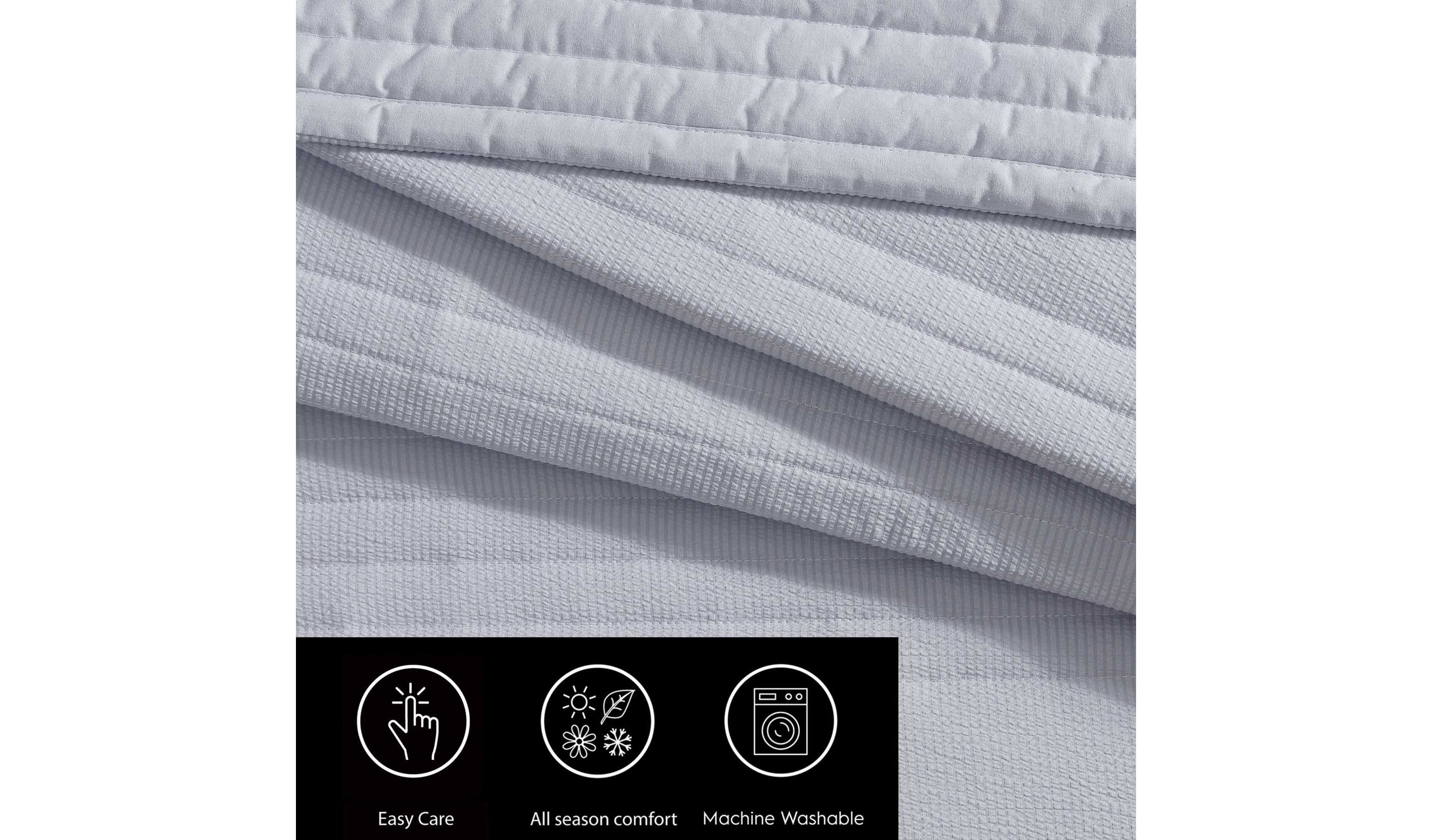 Seersucker Stripe Microfiber Quilt Set