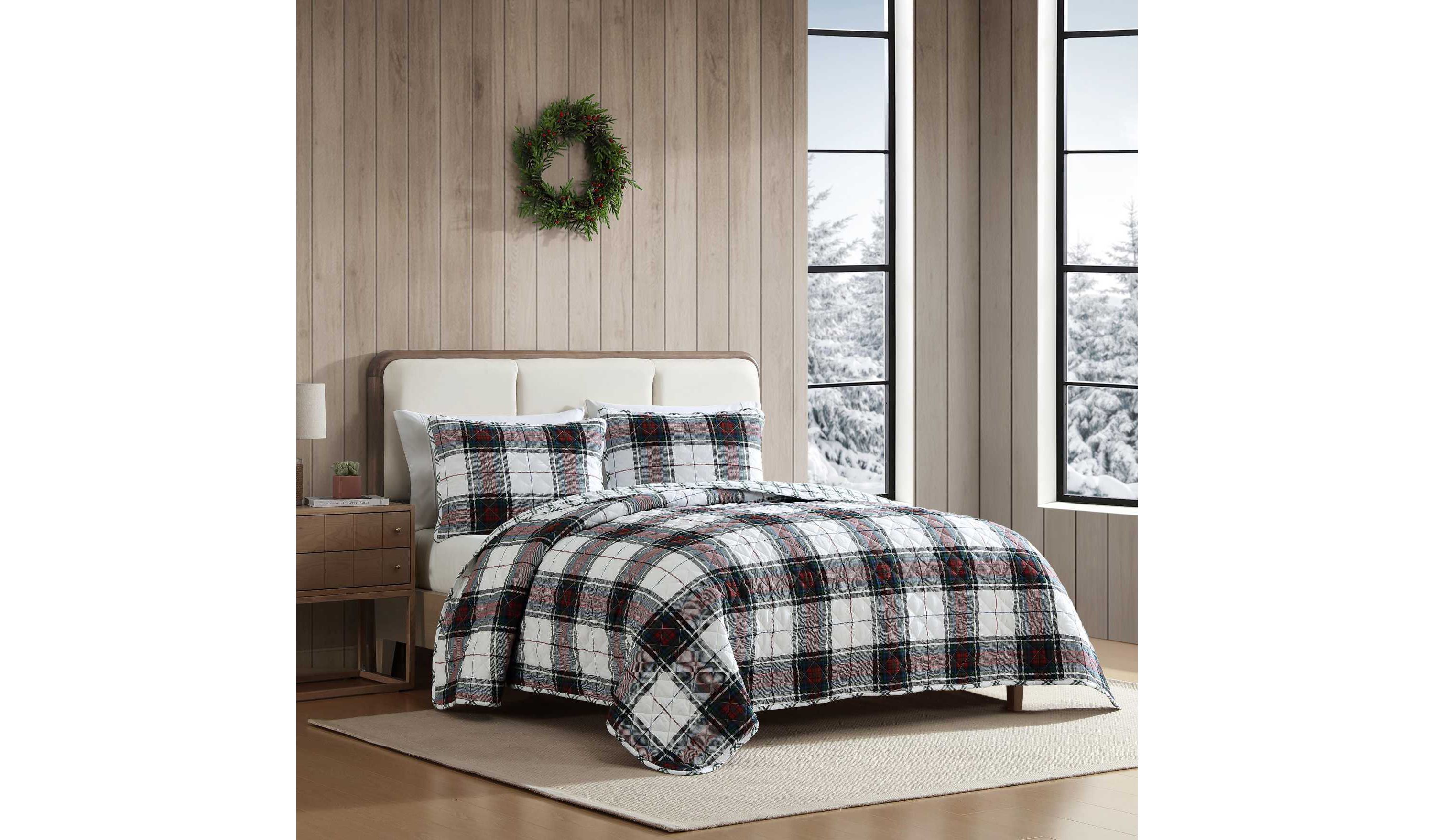 Holiday Plaid Cotton Quilt Set