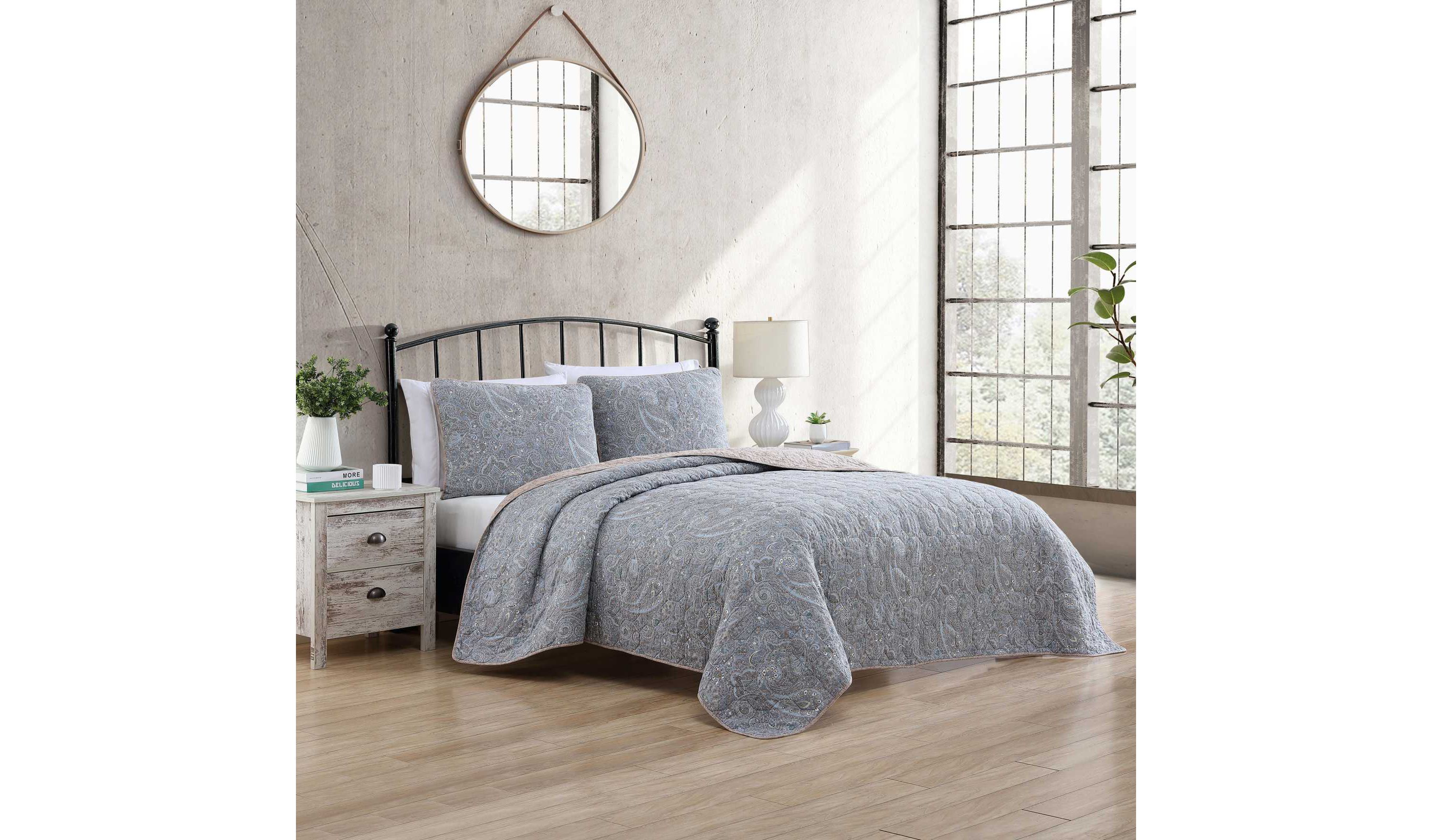 Emilia Cotton Quilt Set