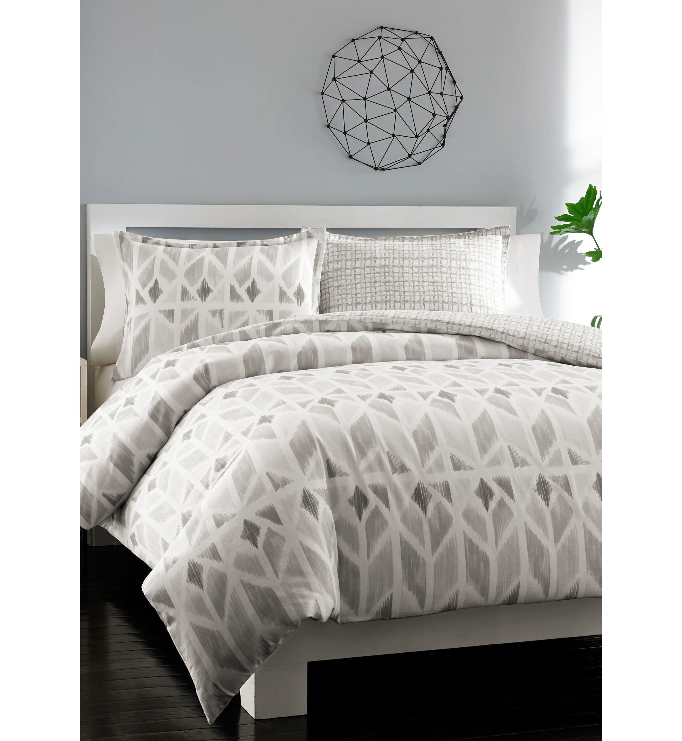 Grayson Bedding Collection