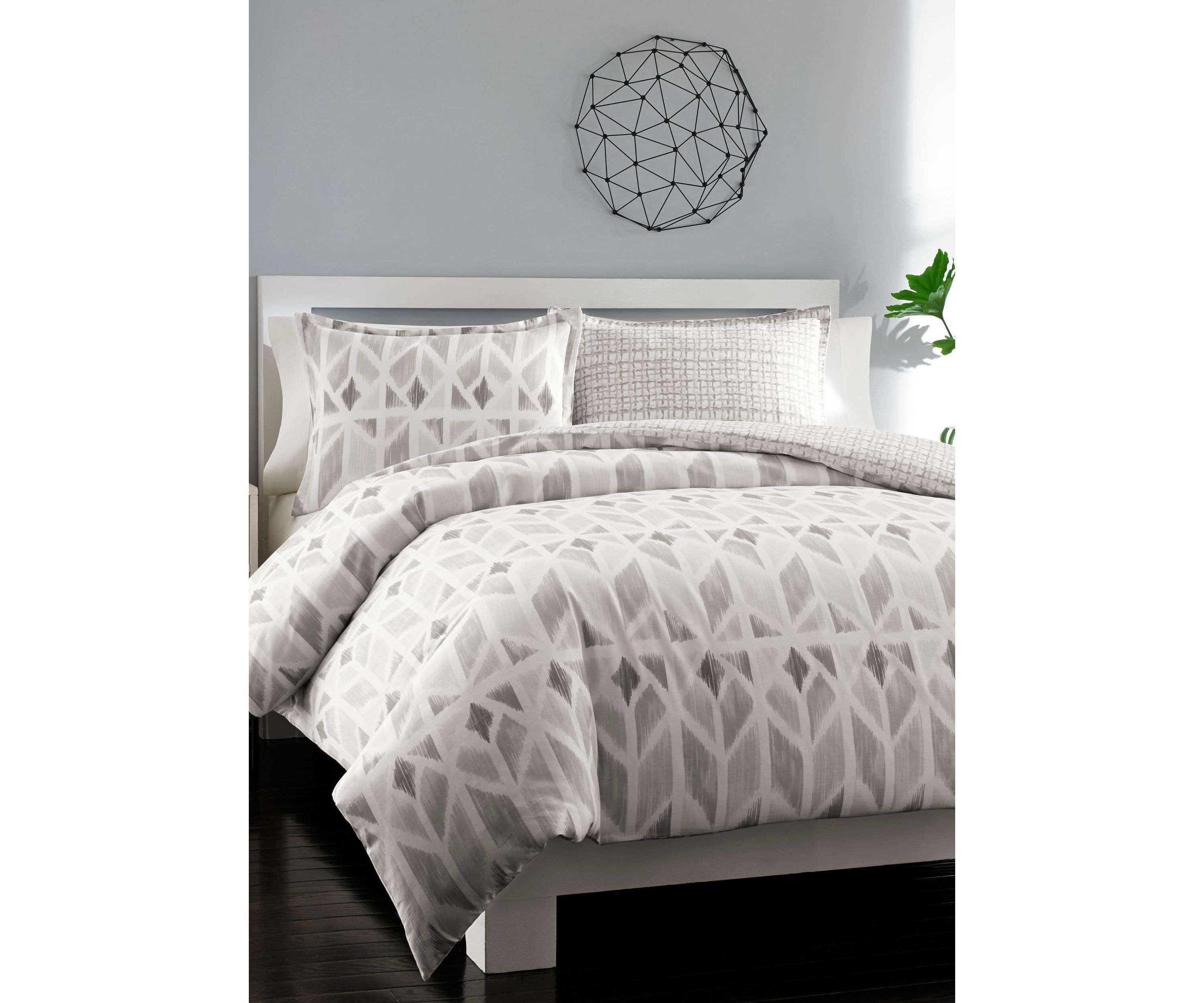 Grayson Bedding Collection