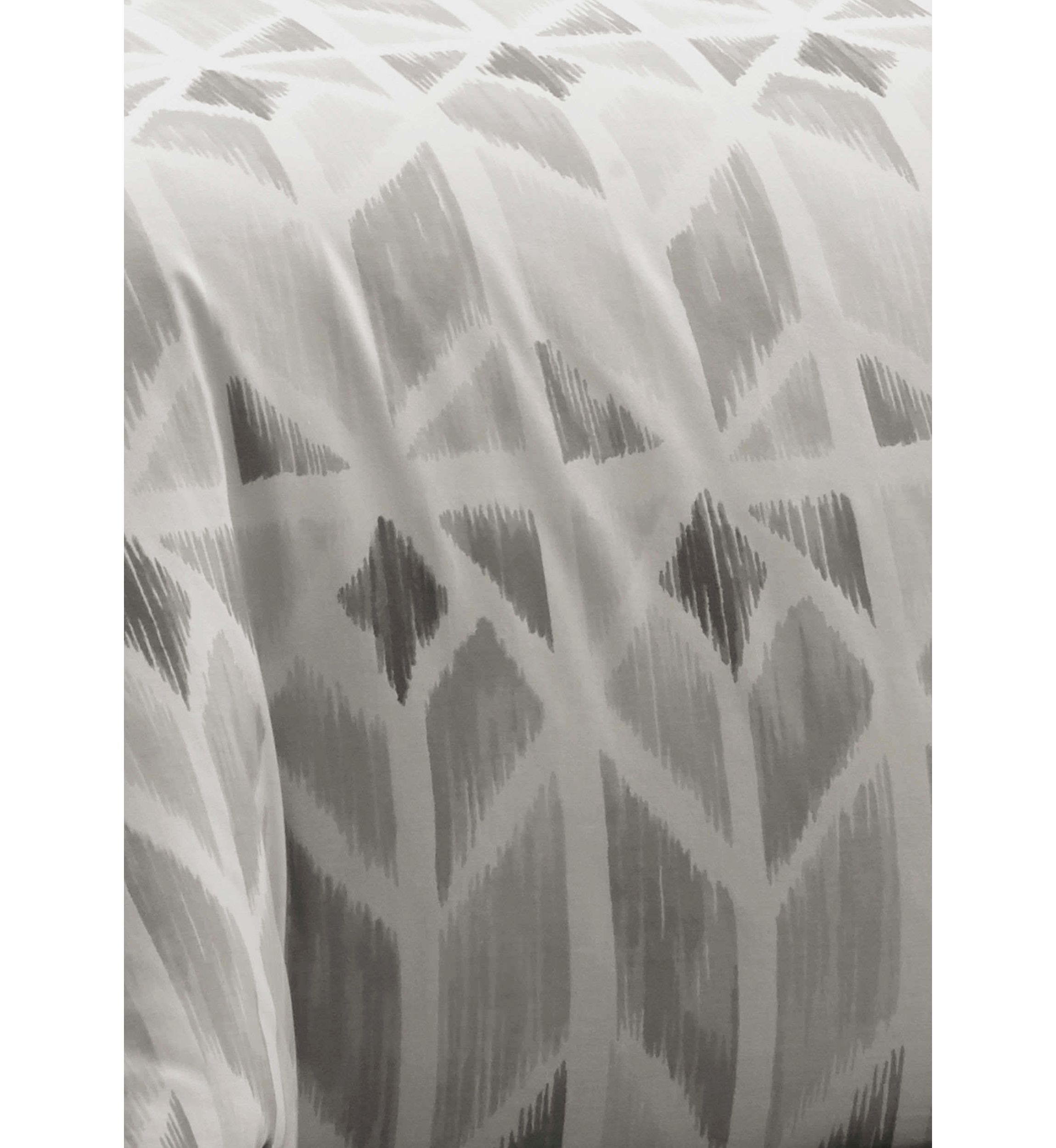 Grayson Bedding Collection