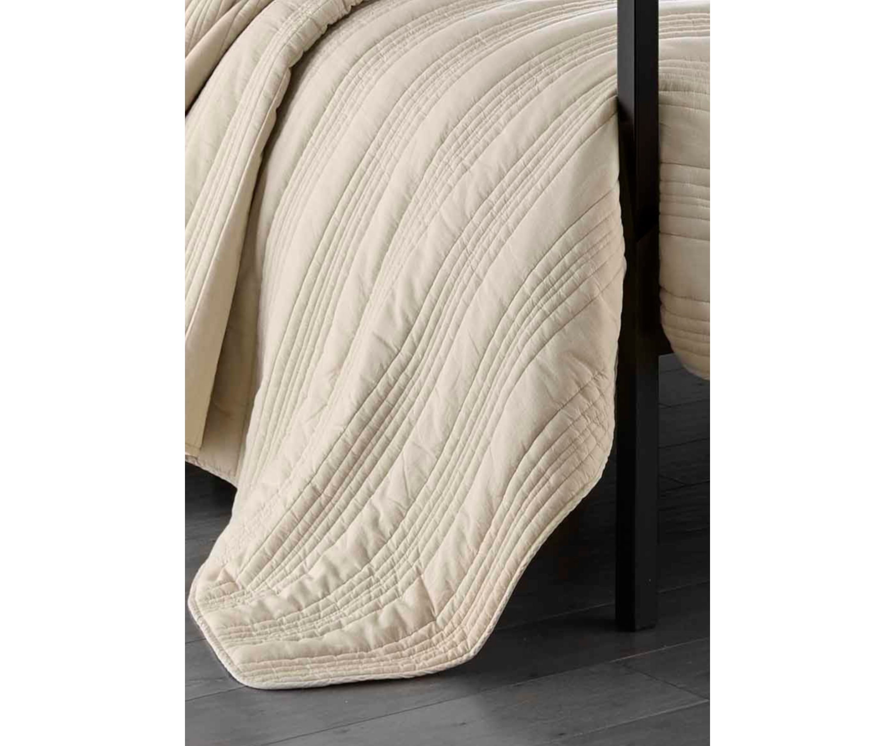 Whitehills Bedding Collection