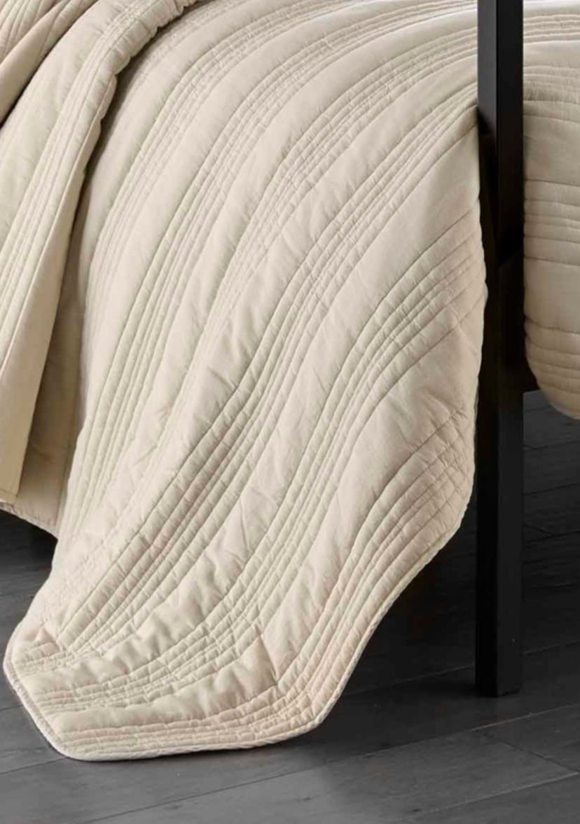 Whitehills Bedding Collection