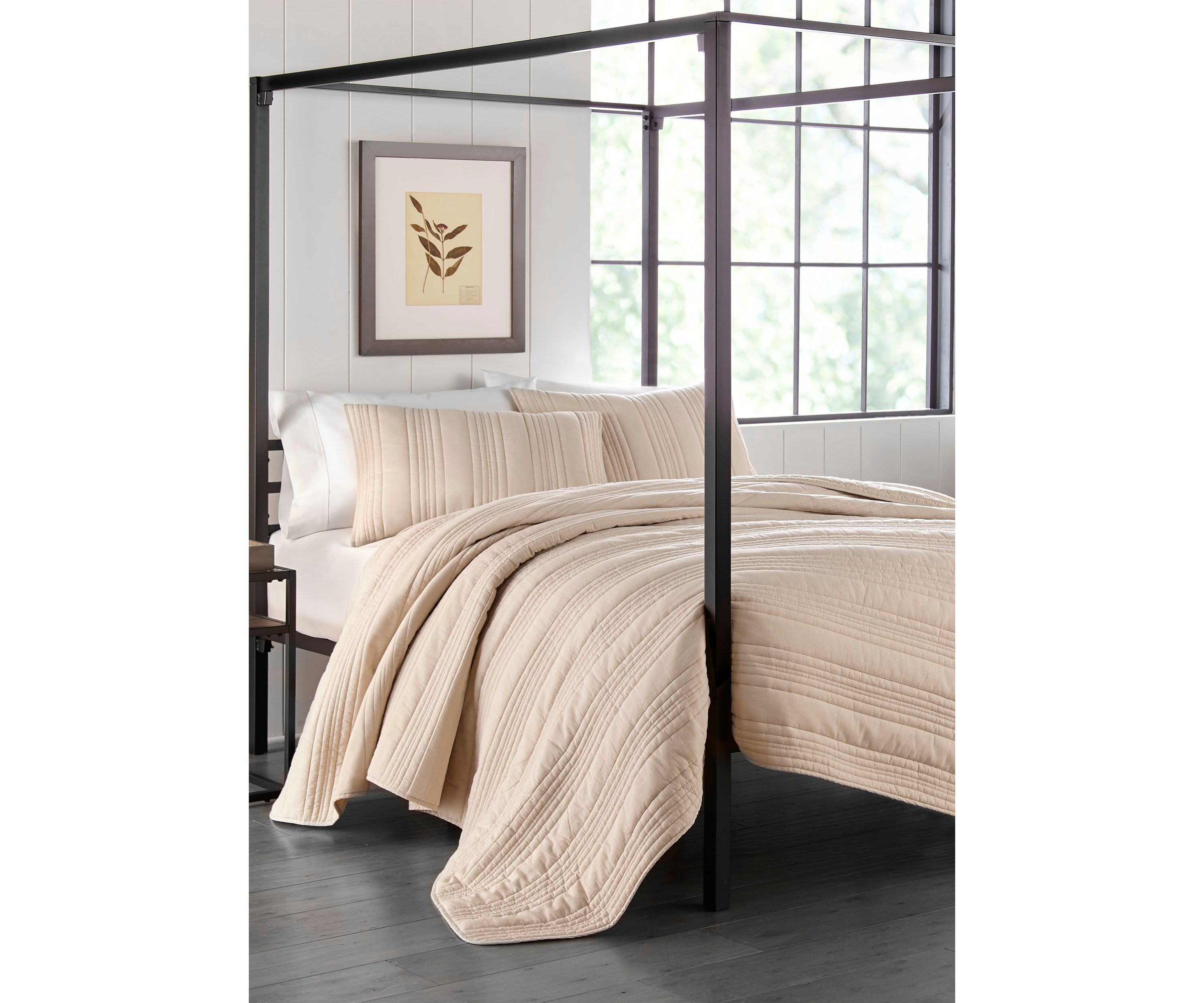 Whitehills Bedding Collection