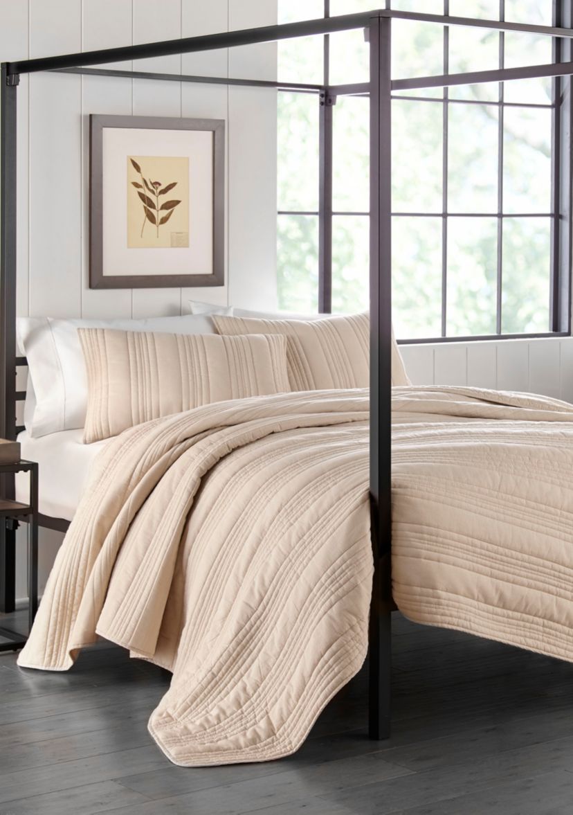 Whitehills Bedding Collection