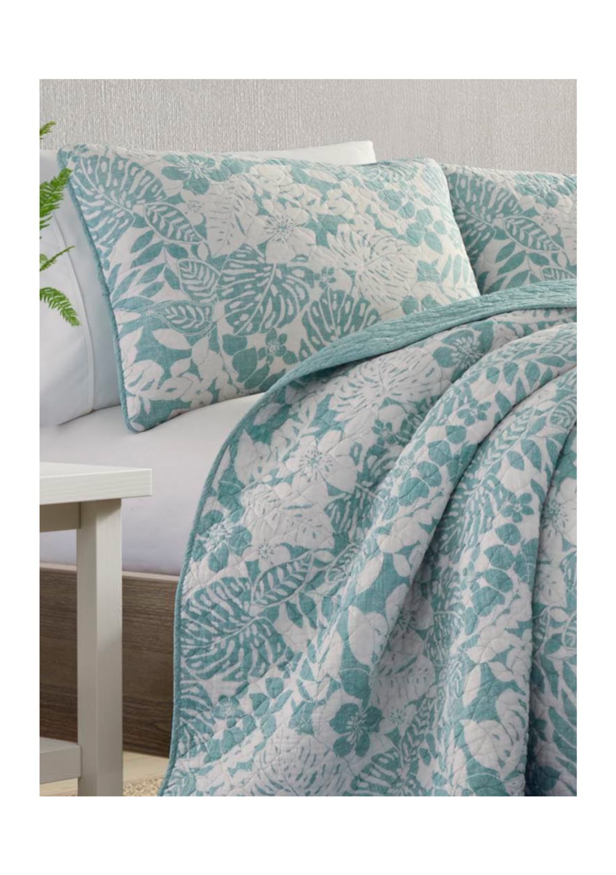 Laguna Beach Quilt Set