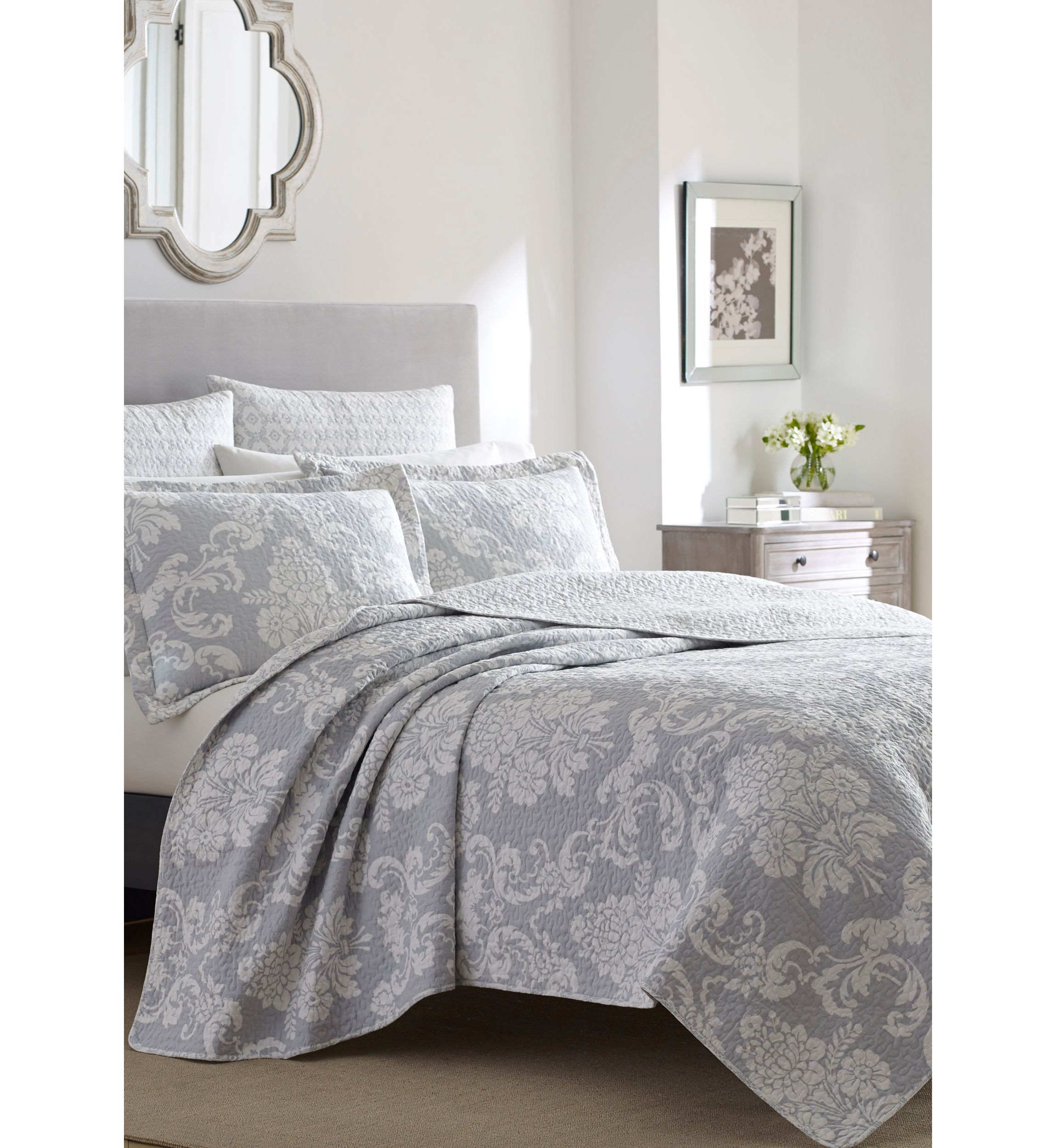 Twin Venetia Gray Quilt Set