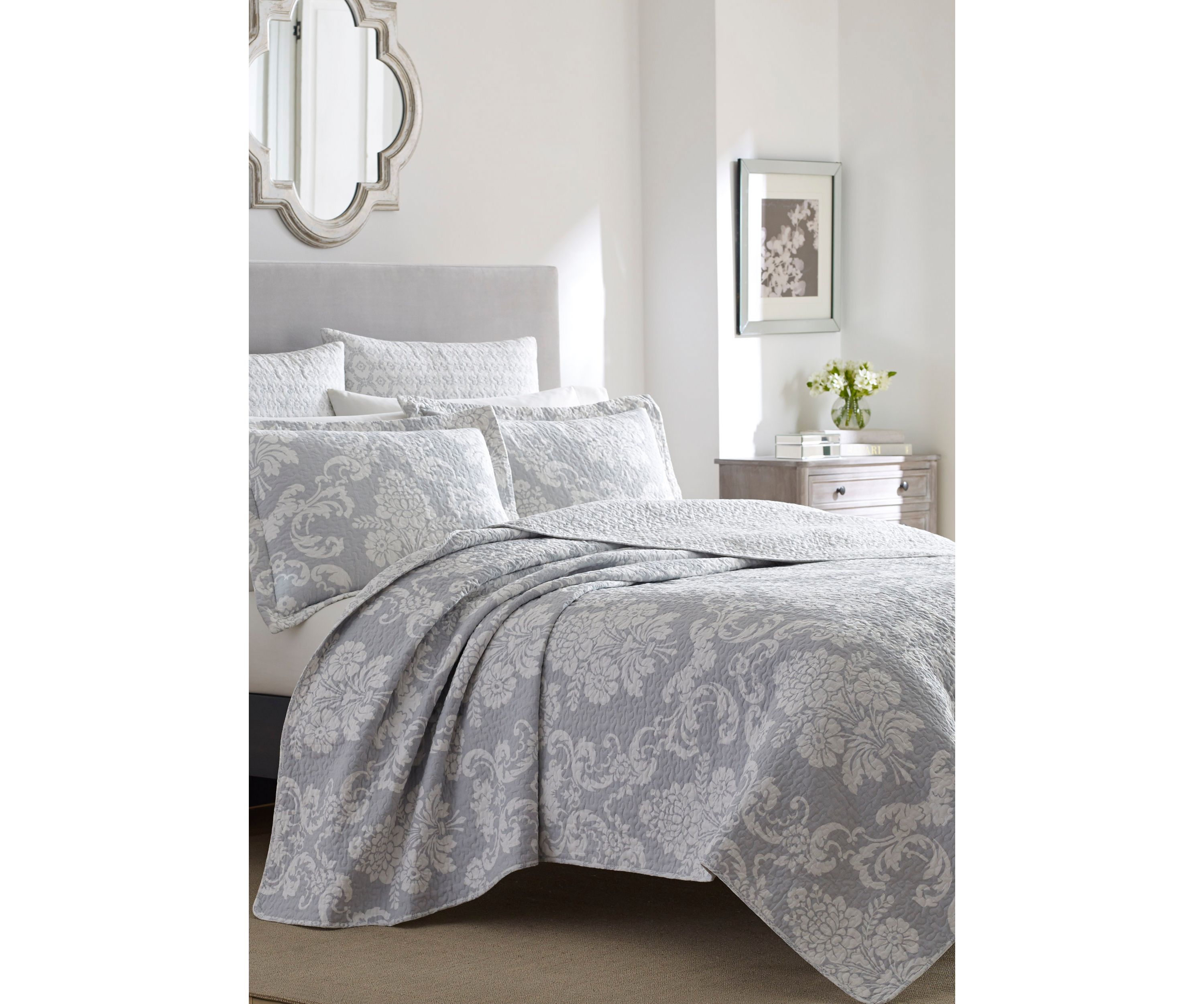 Twin Venetia Gray Quilt Set