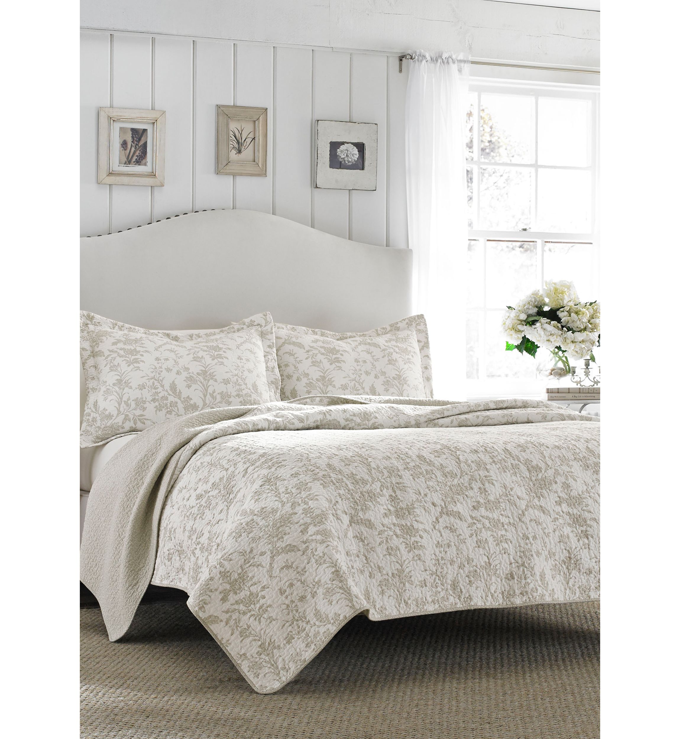 Twin Amberley Grey Quilt Set