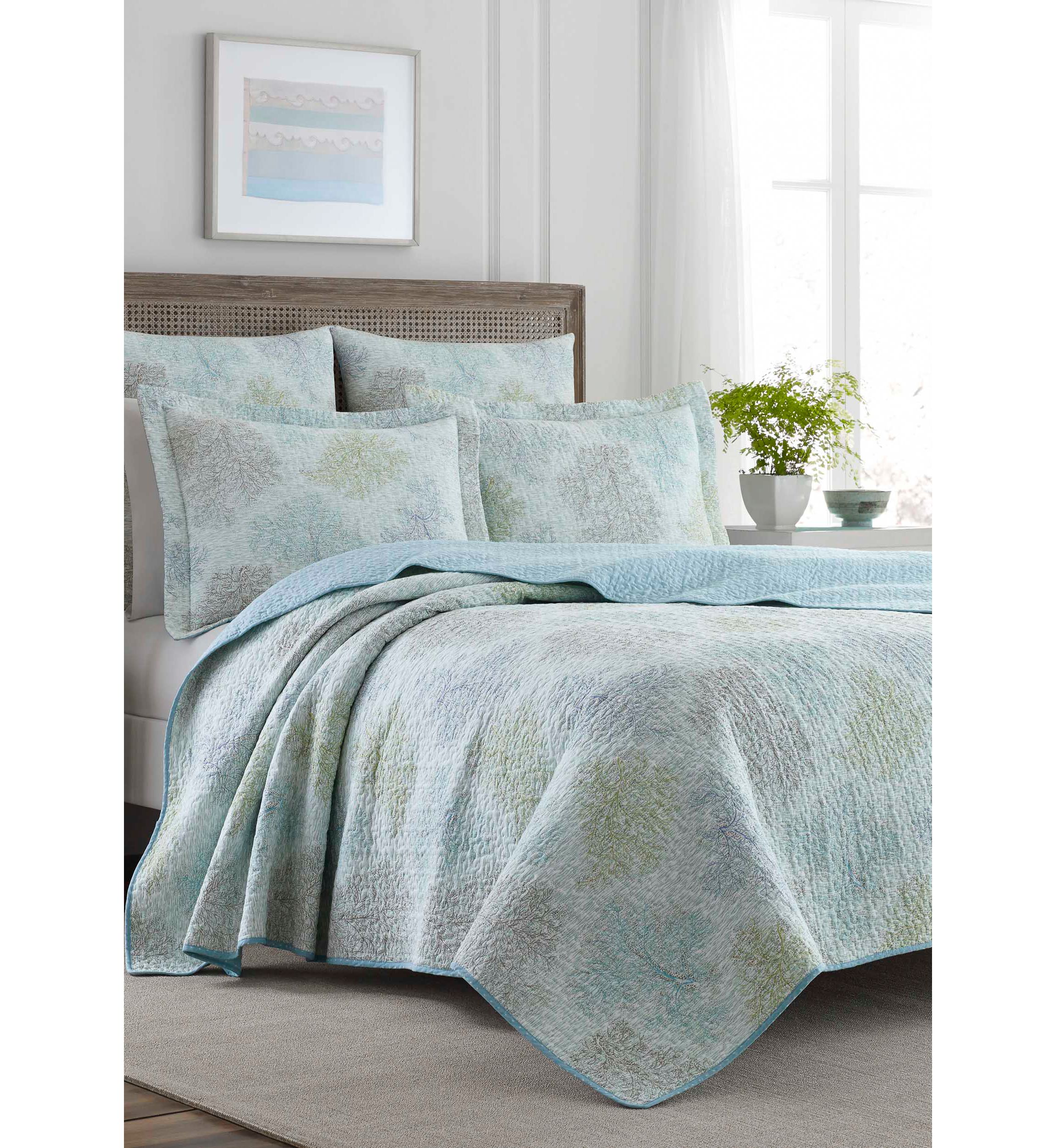 Saltwater Multi Blue Quilt Set