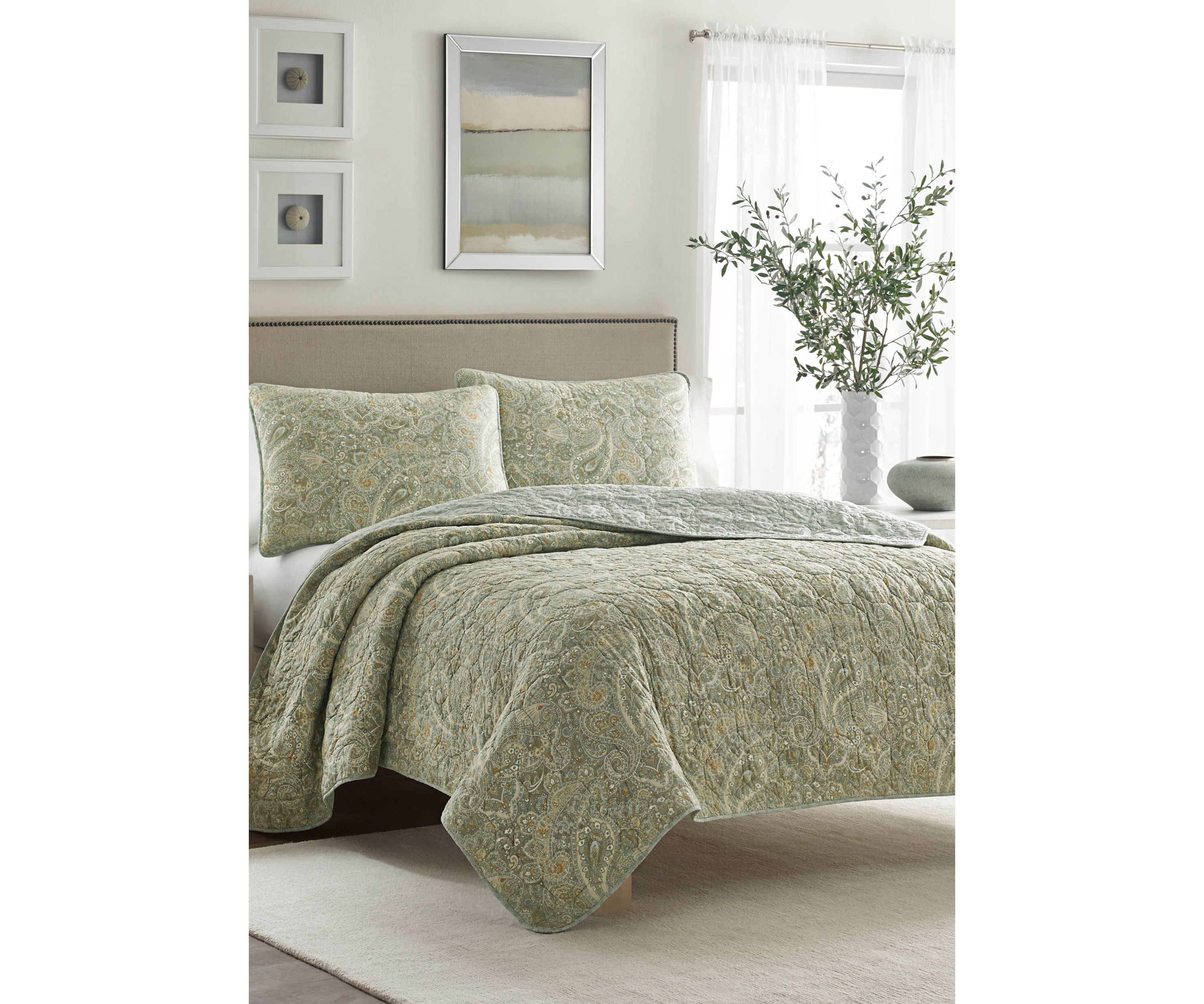 Emilia Quilt Set