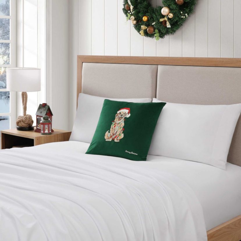 Holiday Retriever Microfiber Decorative Pillow