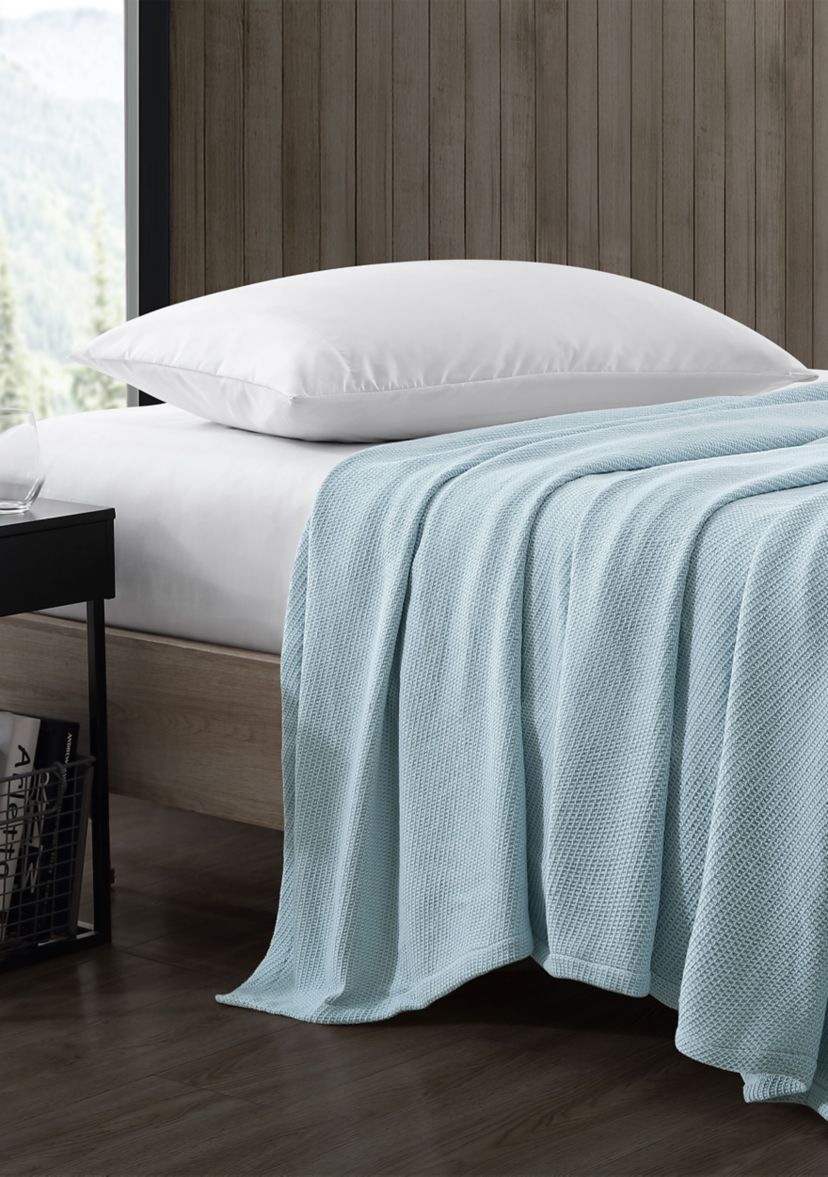 Textured Twill Hypoallergenic Solid Blanket