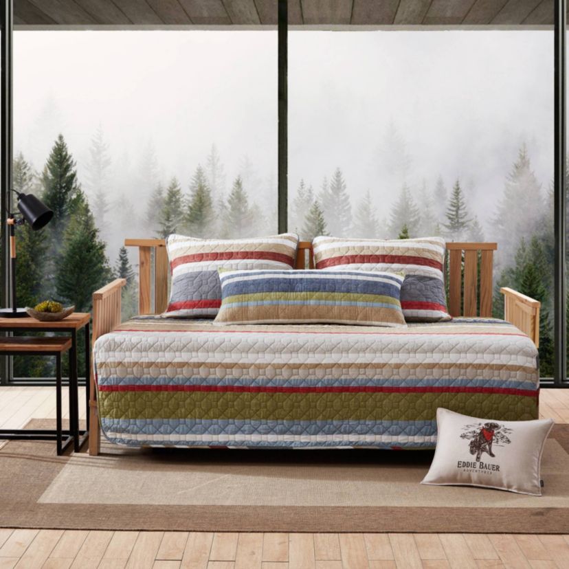 Salmon Ladder Cotton Daybed Quilt Set Bonus