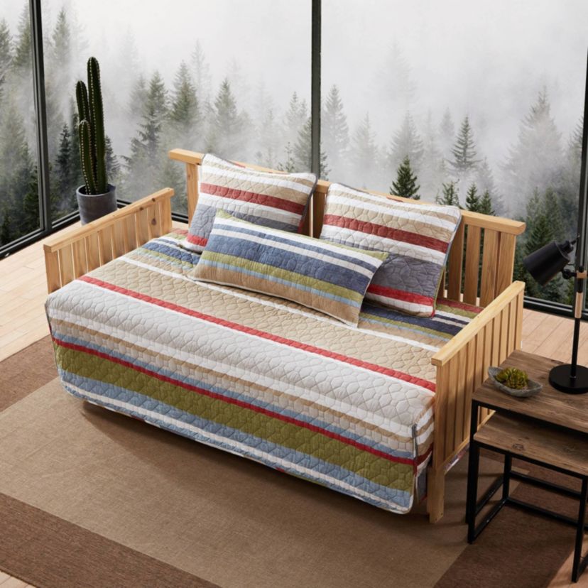 Salmon Ladder Cotton Daybed Quilt Set Bonus