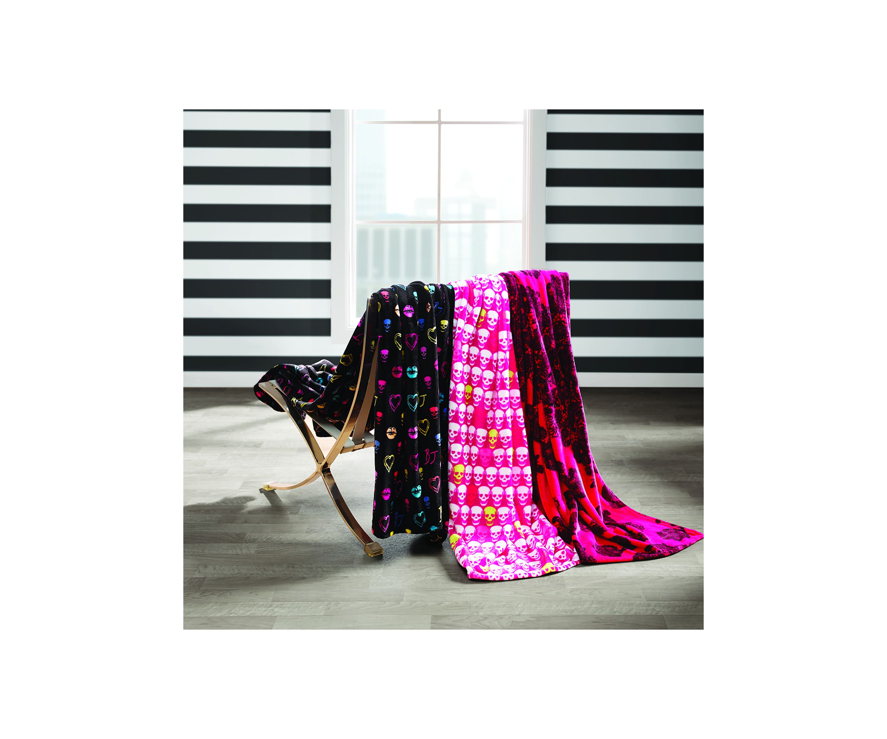 Signature Ultra Soft Plush Fleece Throw Blanket