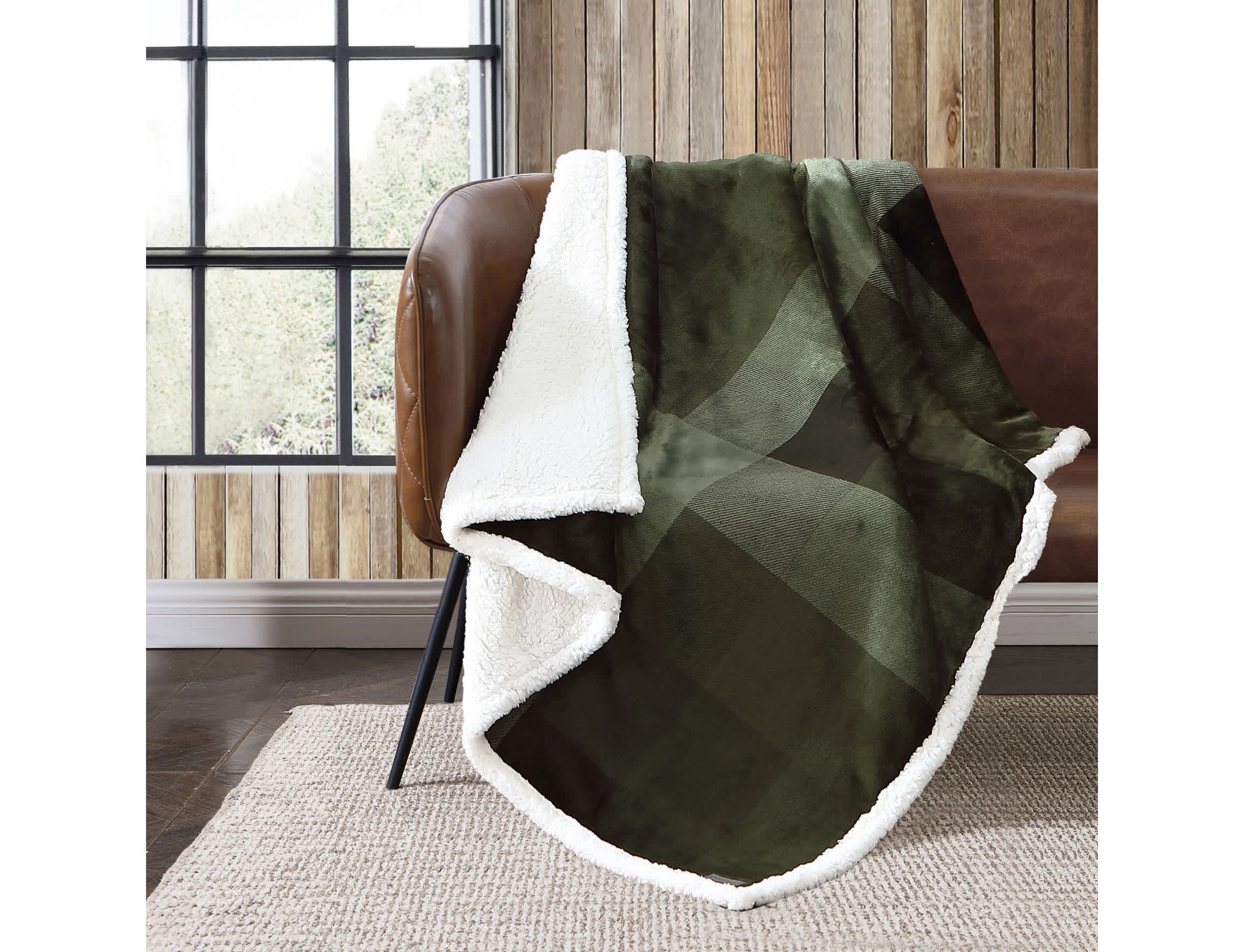 Pine Plaid Polyester Throw Blanket