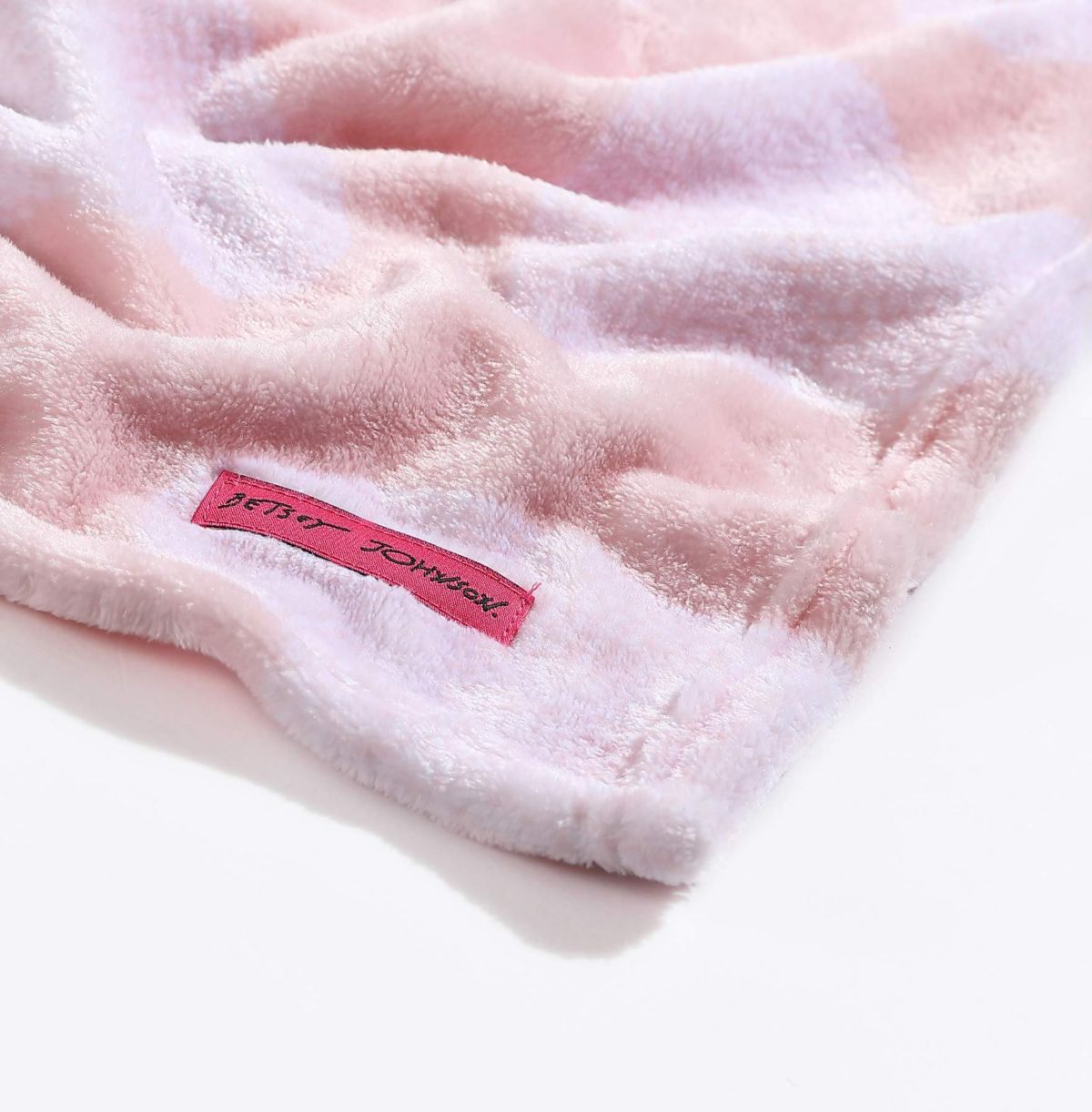 Dotted Heart Polyester Throw Blanket