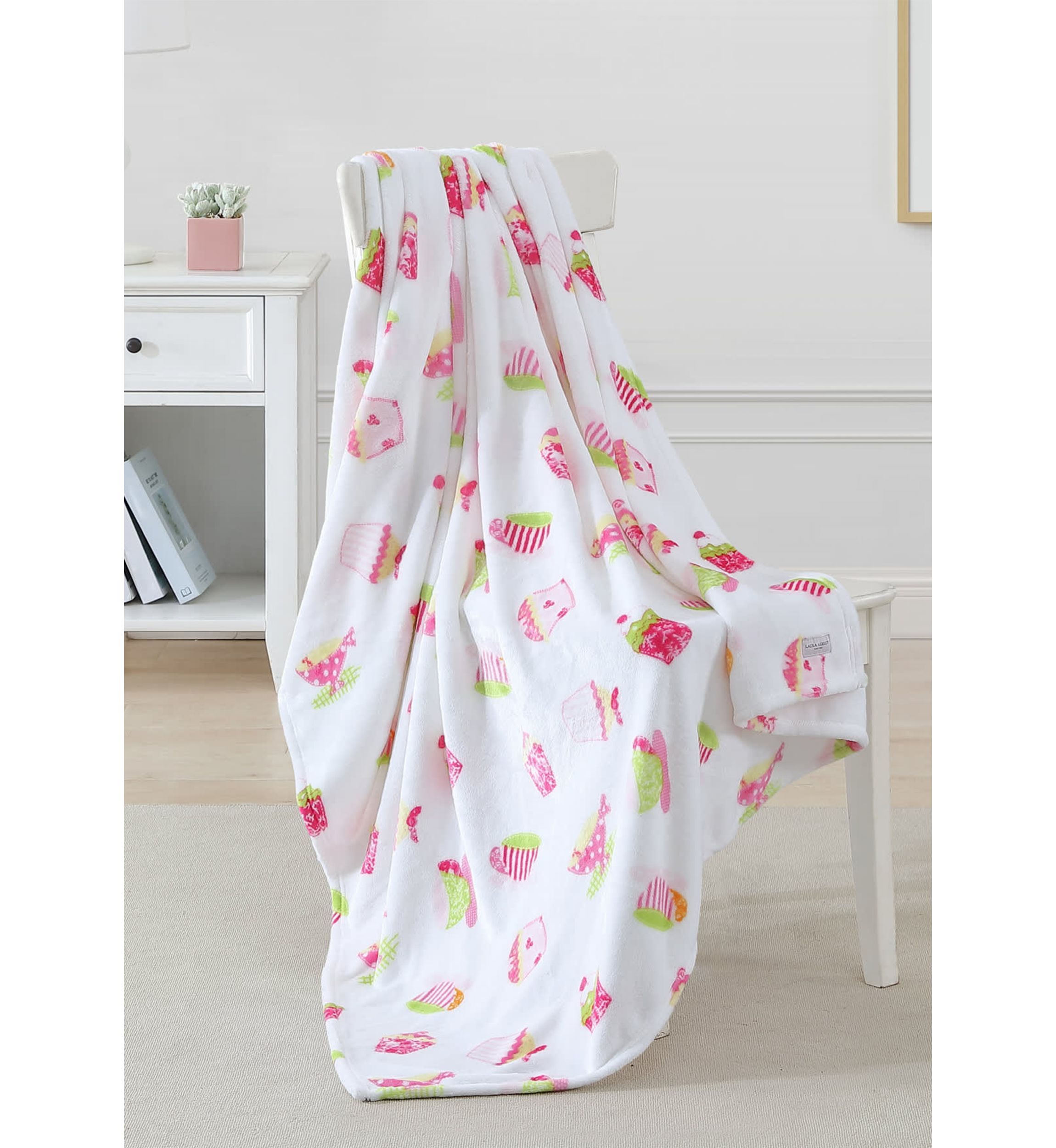 La Kids Plush Throw Microfiber Throw Blanket