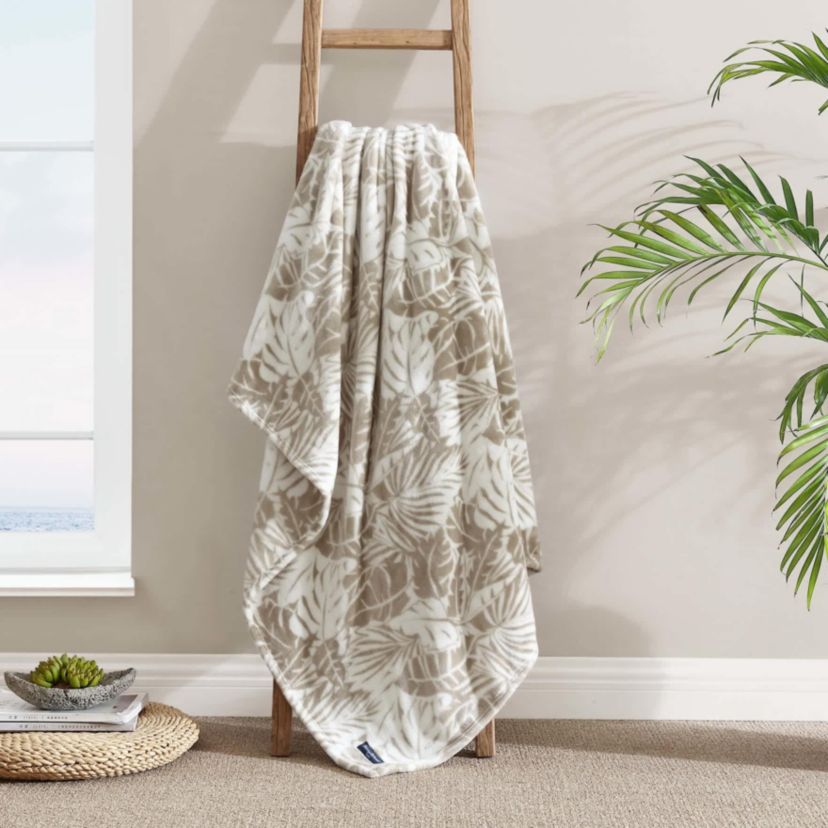 Costa Blanca Microfiber Throw Blanket