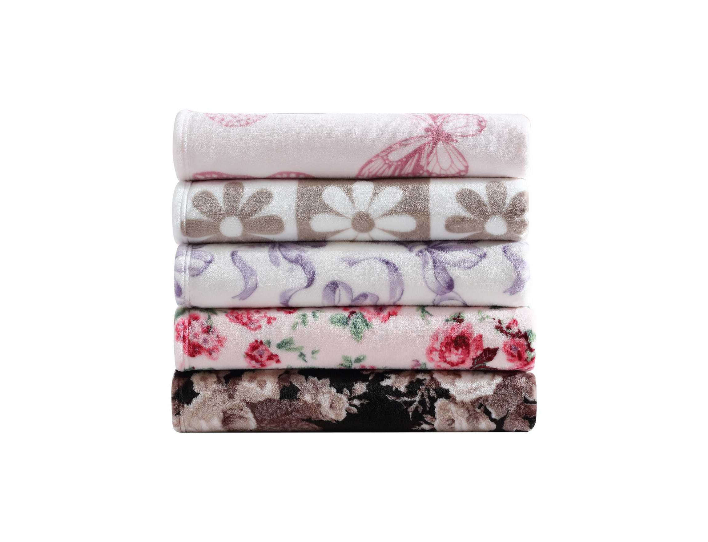 Ballet Bows Microfiber Throw Blanket