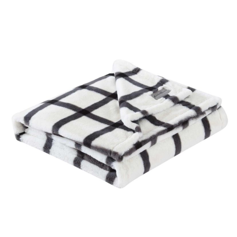 Bunkhouse Plaid Polyester Throw & Pillow Set