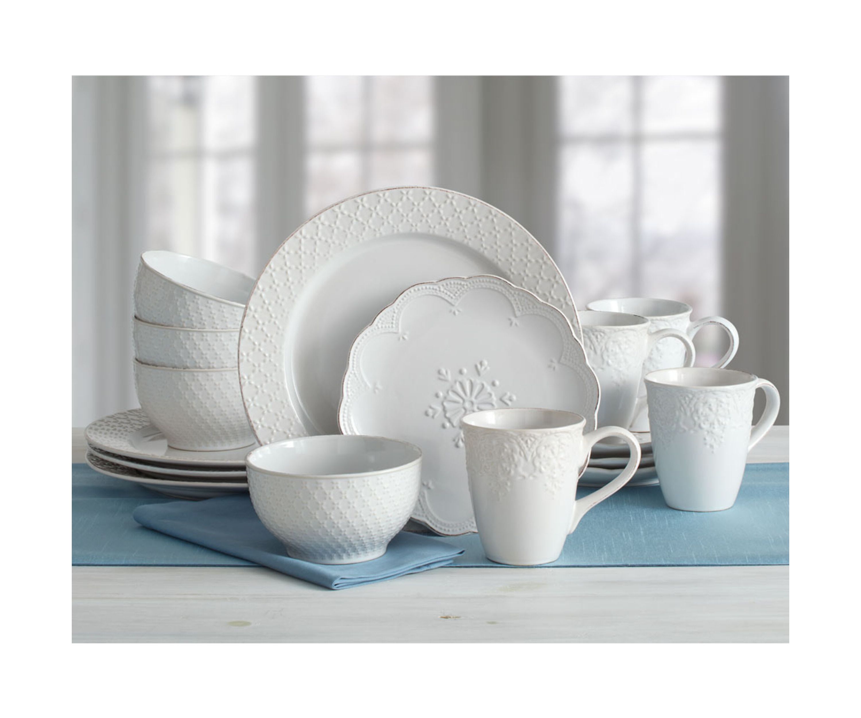 French Lace Dinnerware Set, 16 Piece, White