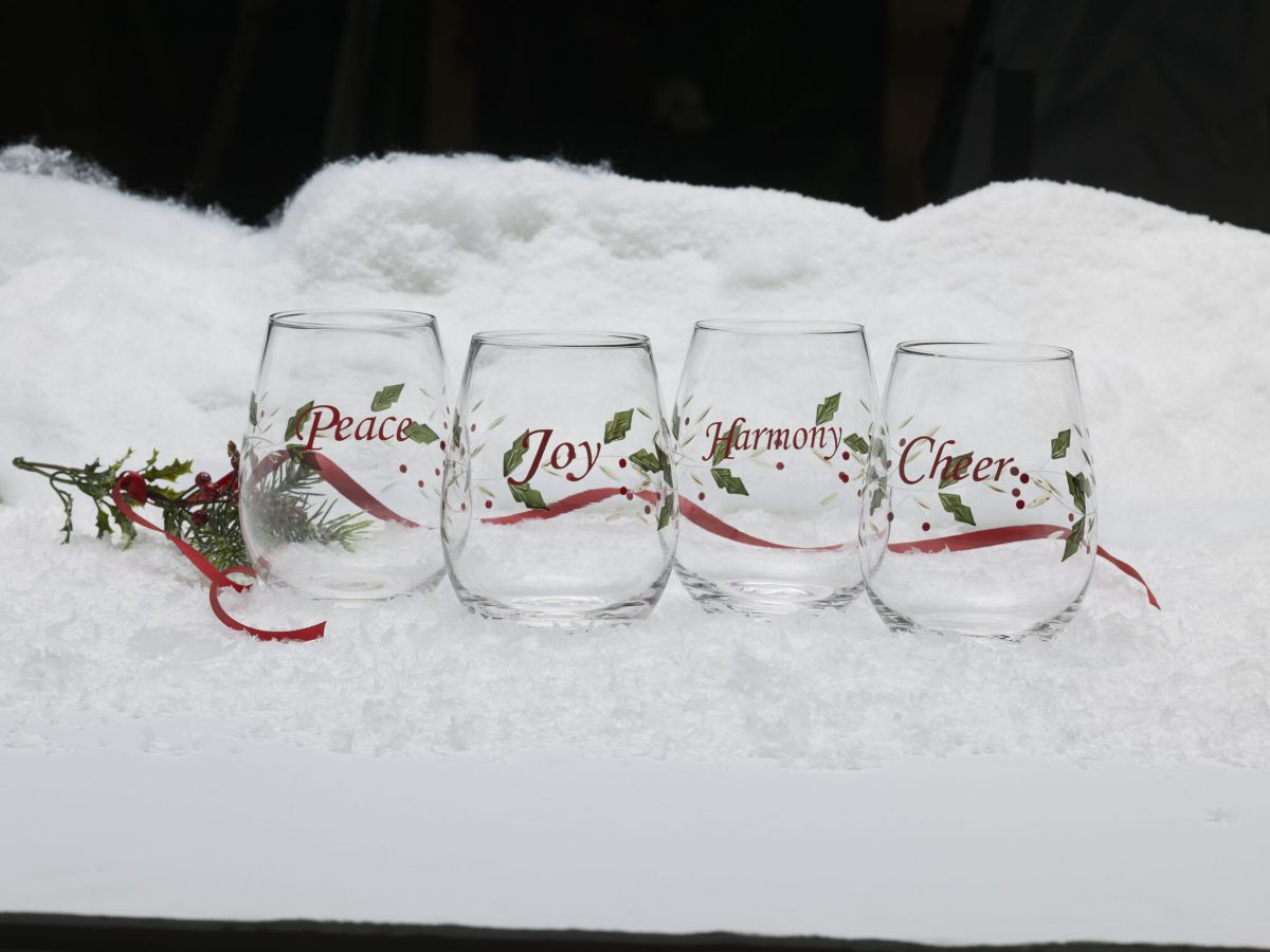 Winterberry 20-oz Sentiment Stemless Wine Glasses (Set of 4)