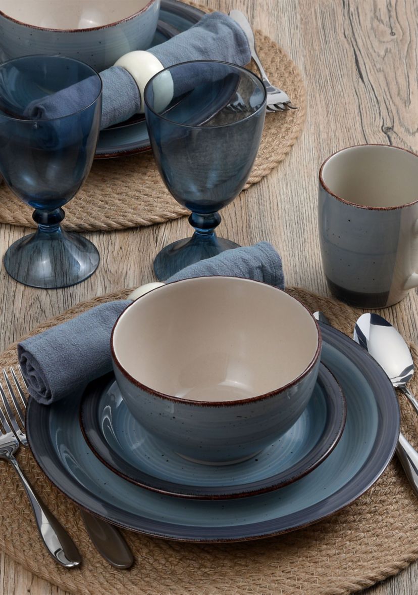 Sadie 16-pc Dinnerware Set, Service for 4