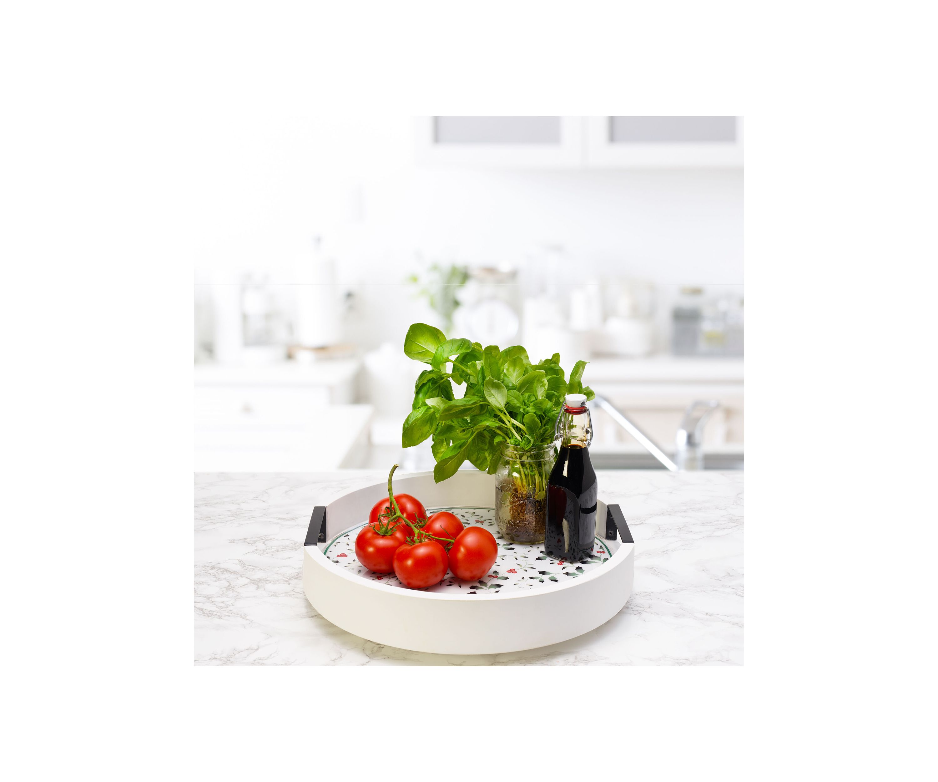 Winterberry 16-in Round Lazy Susan