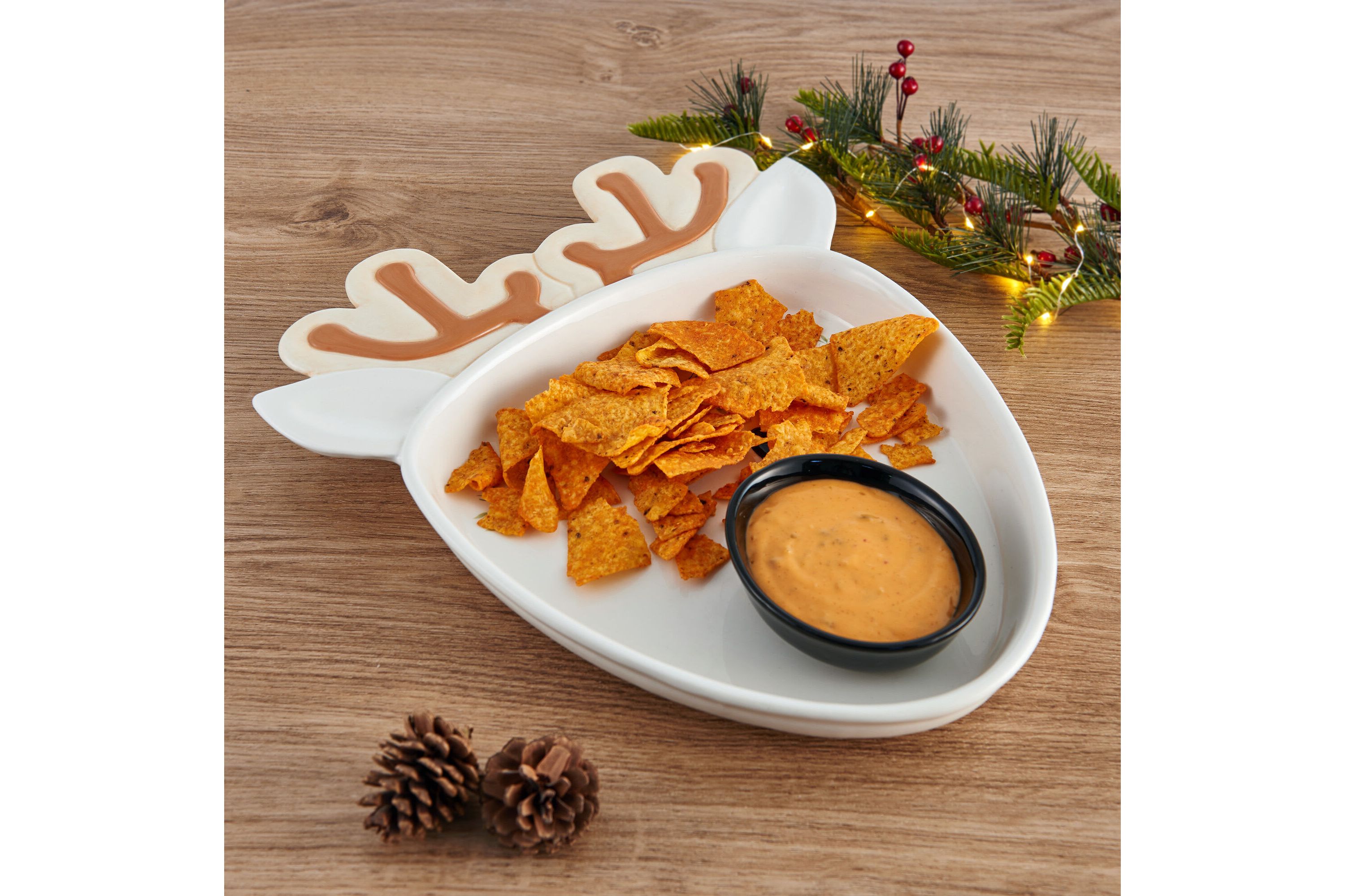 Winterberry Reindeer Chip and Dip Bowl