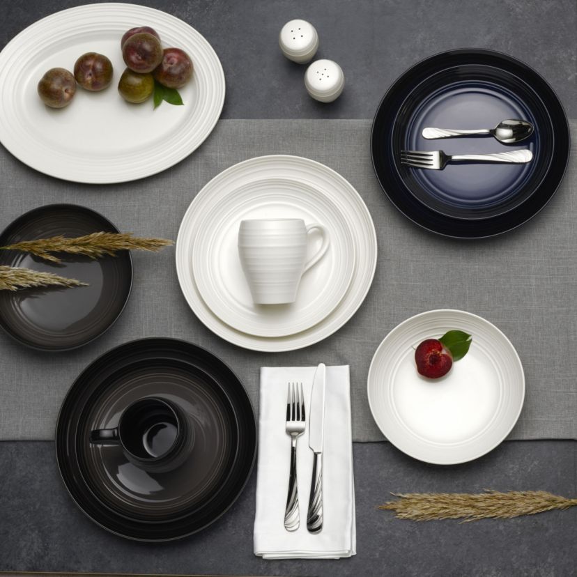 Swirl Coupe Black 16 Piece Dinnerware Set, Service For 4