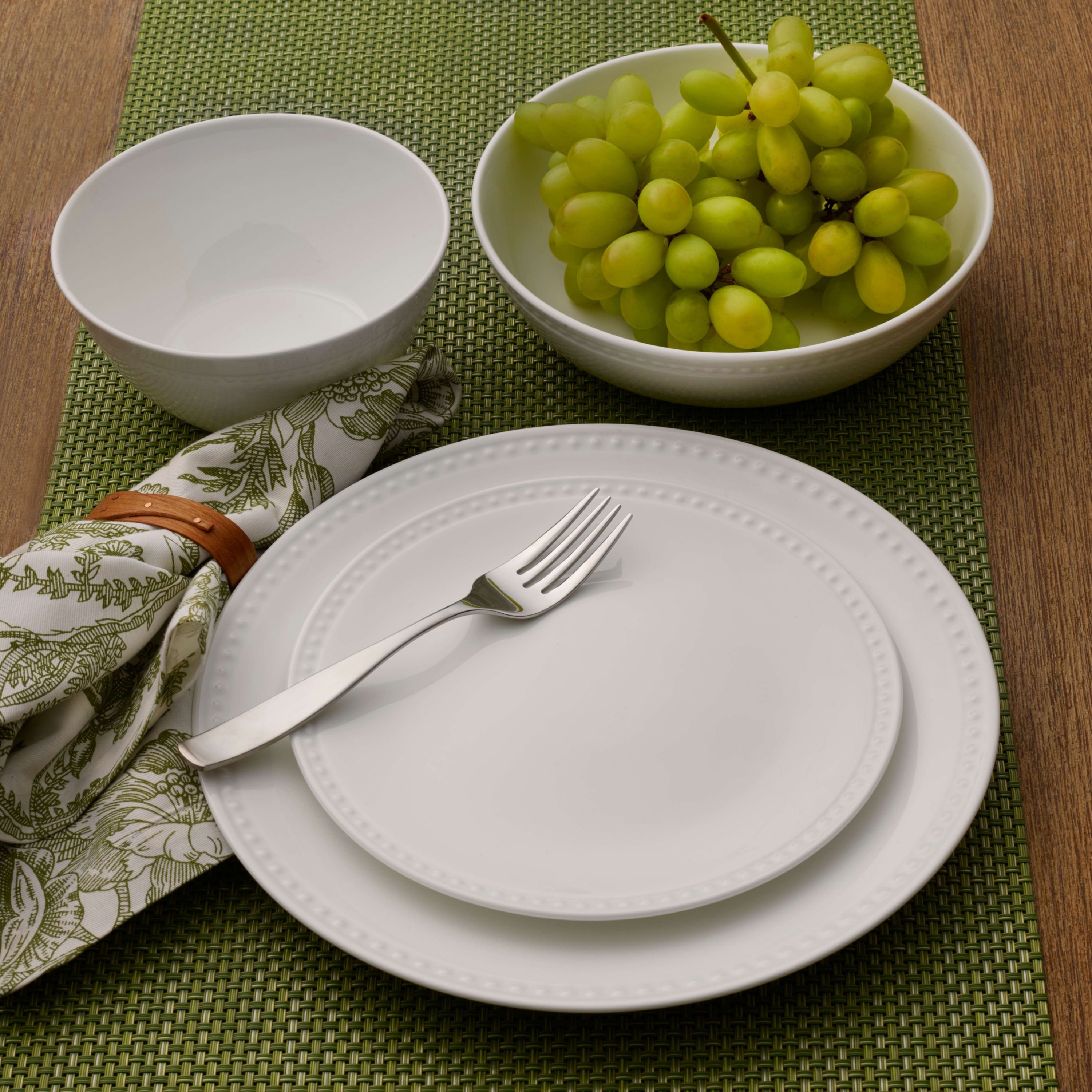 Mikasa Loria 16 Piece Dinnerware Set