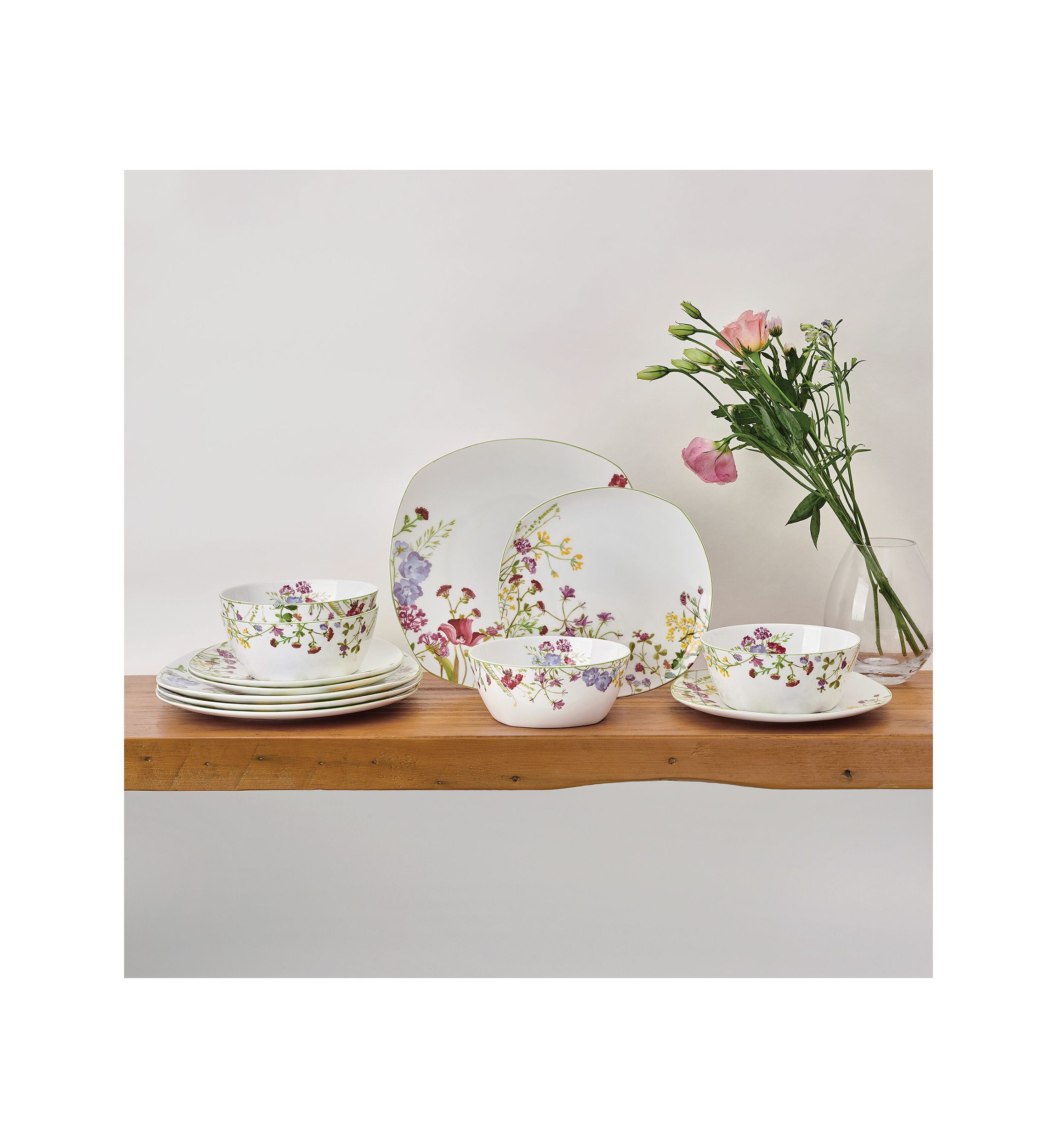 Wildflower Garden 12 Piece Dinnerware Set