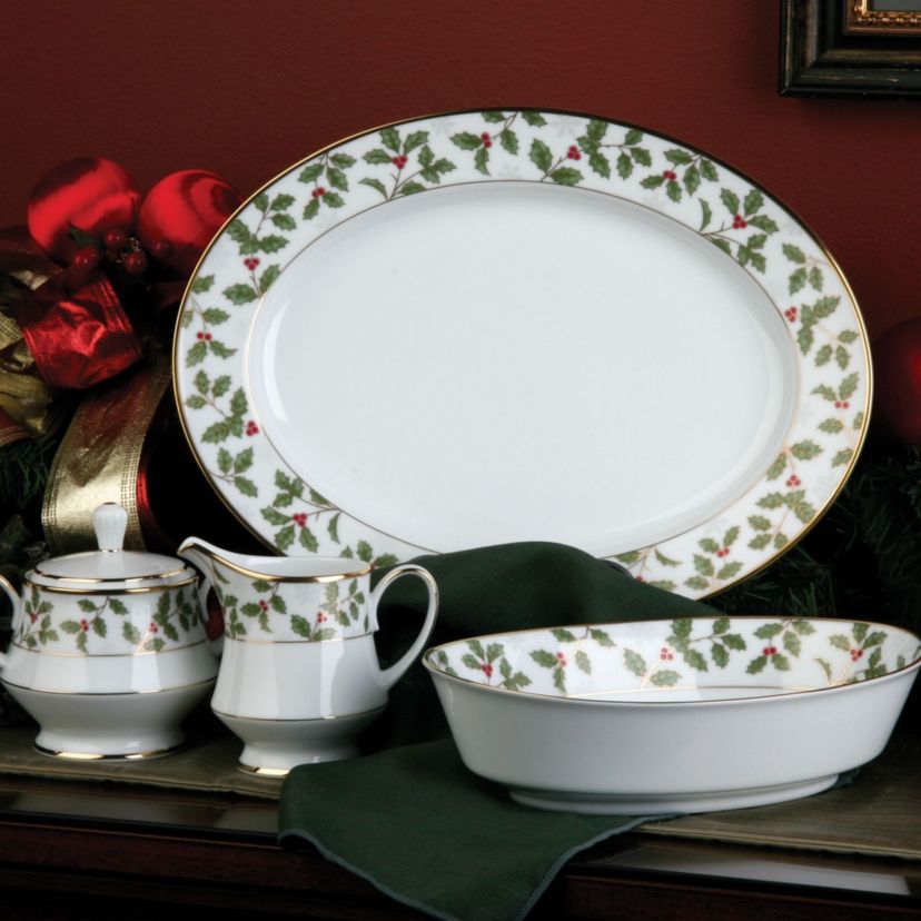 Holly & Berry Gold Oval Vegetable Bowl, 9-3/4", 32 oz.