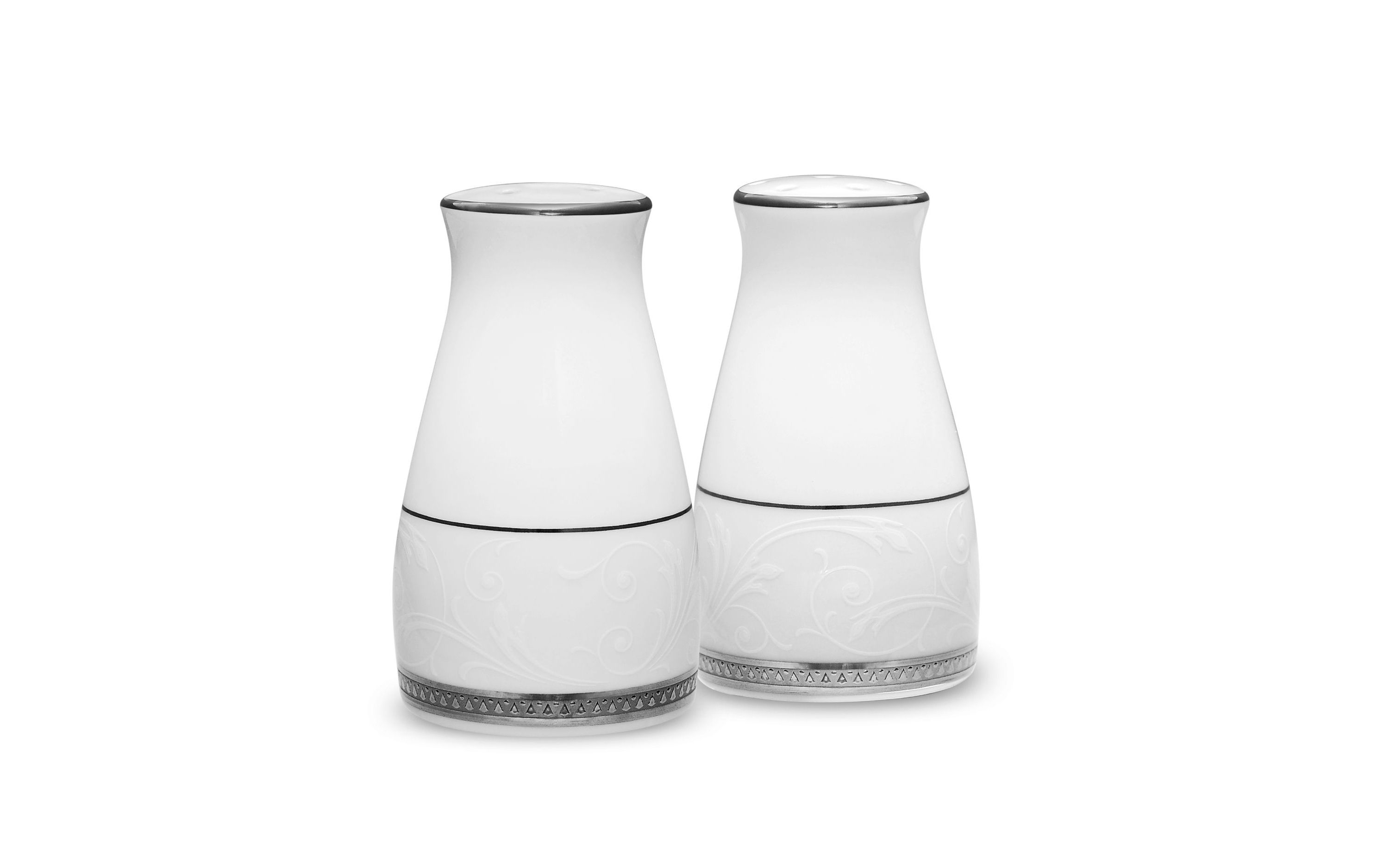 Regina Platinum Salt & Pepper, 3-1/4"