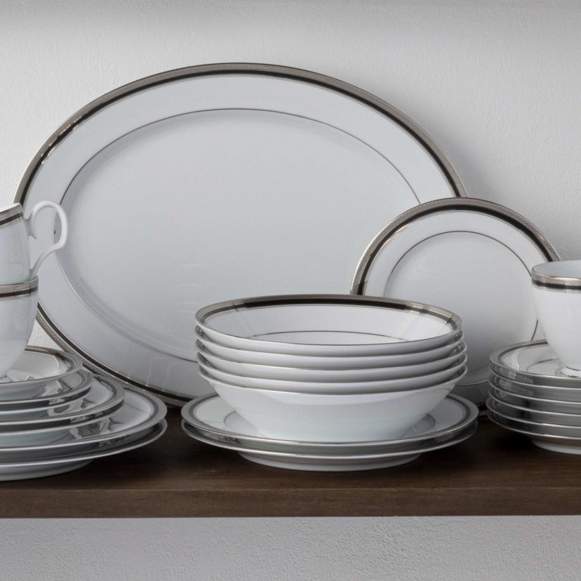 Austin Platinum Oval Platter, 16"