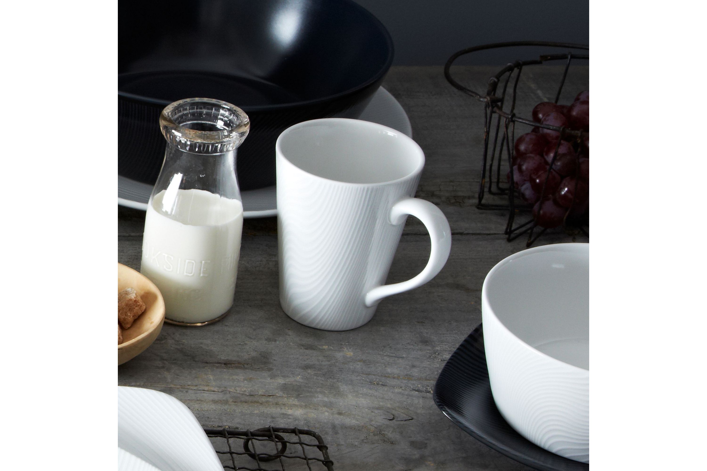 Colorscapes 4-Piece Coupe Place Setting