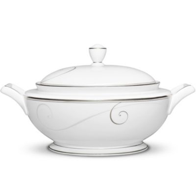 Noritake Platinum Wave Covered Vegetable Bowl 12 67 oz
