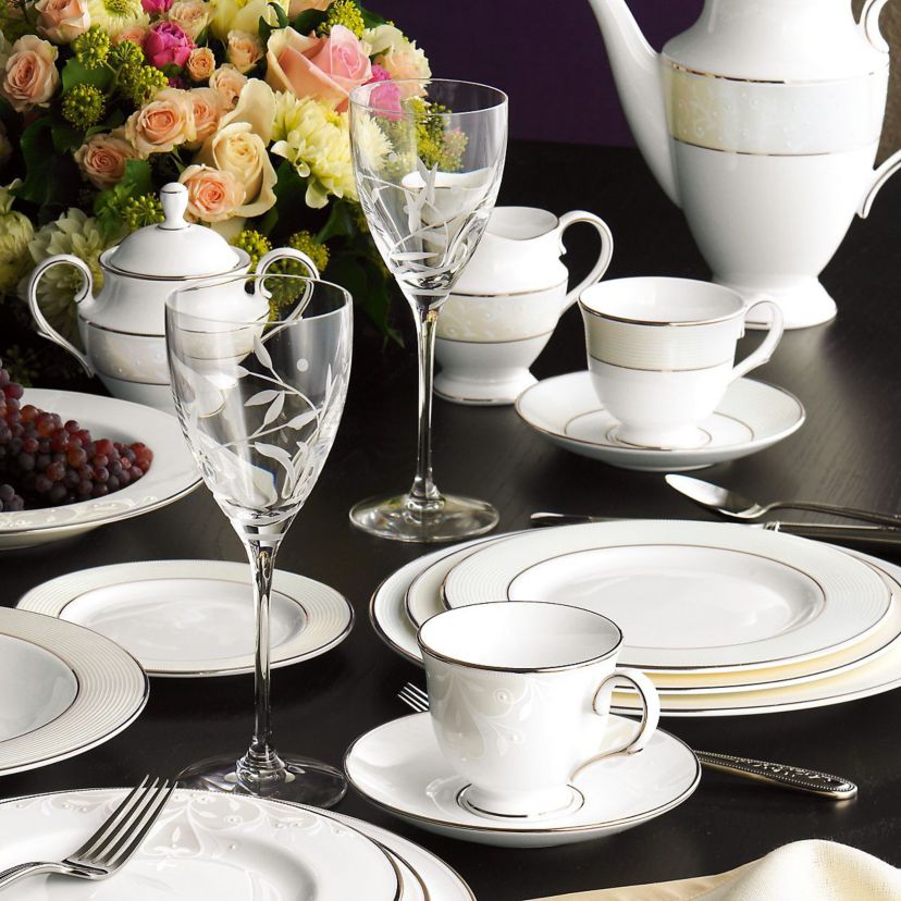 Opal Innocence Stripe&#8482; 5-piece Place Setting