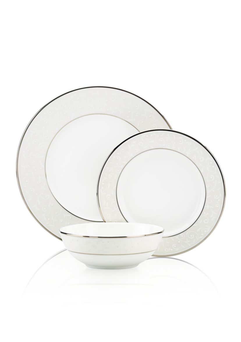Opal Innocence&#8482; 3-piece Place Setting
