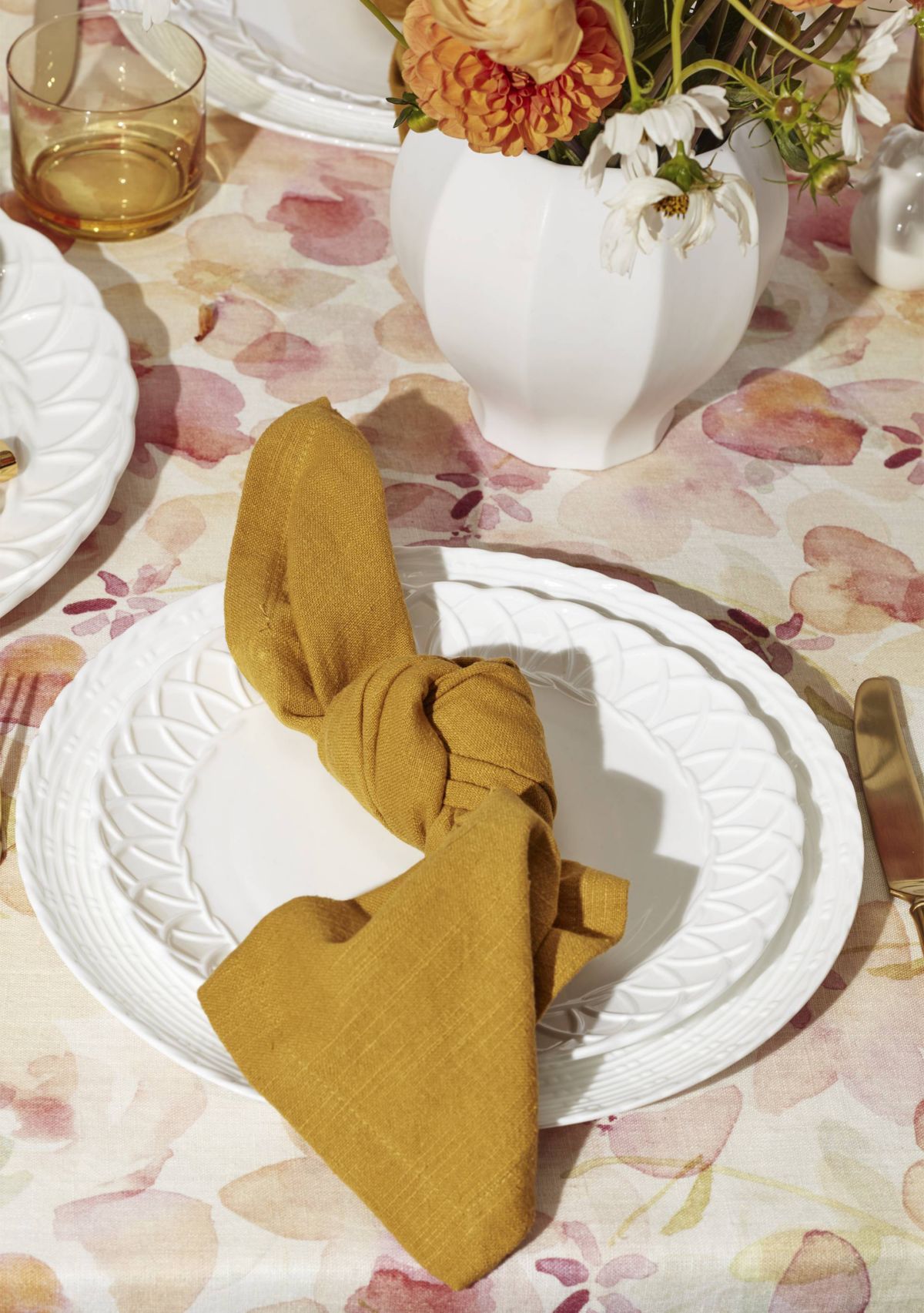 Wicker Creek 12 Piece Dinnerware Set